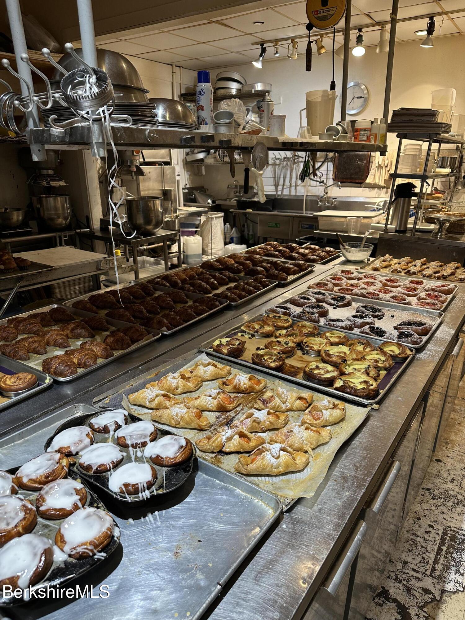 313 Main St, Great Barrington