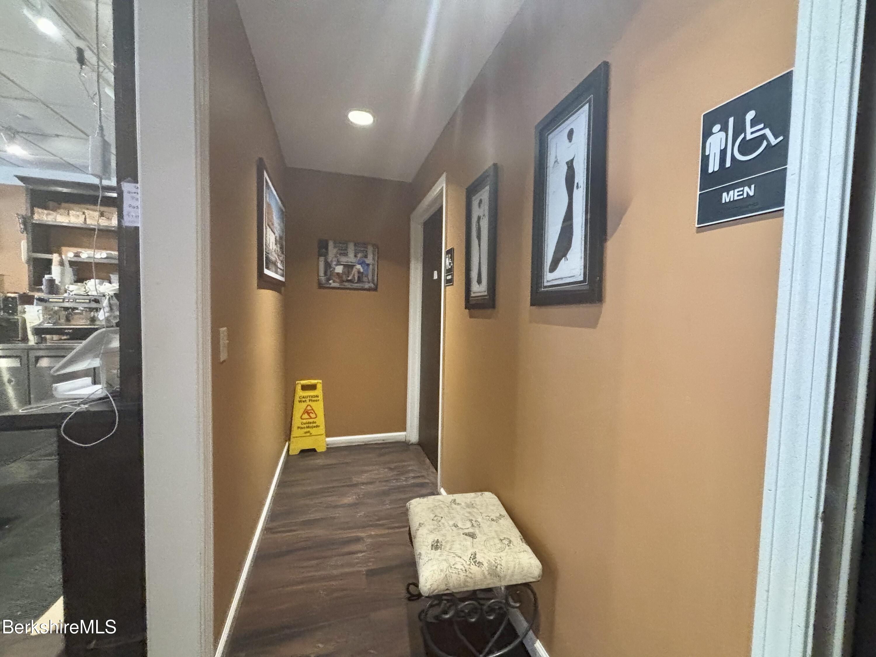 313 Main St, Great Barrington