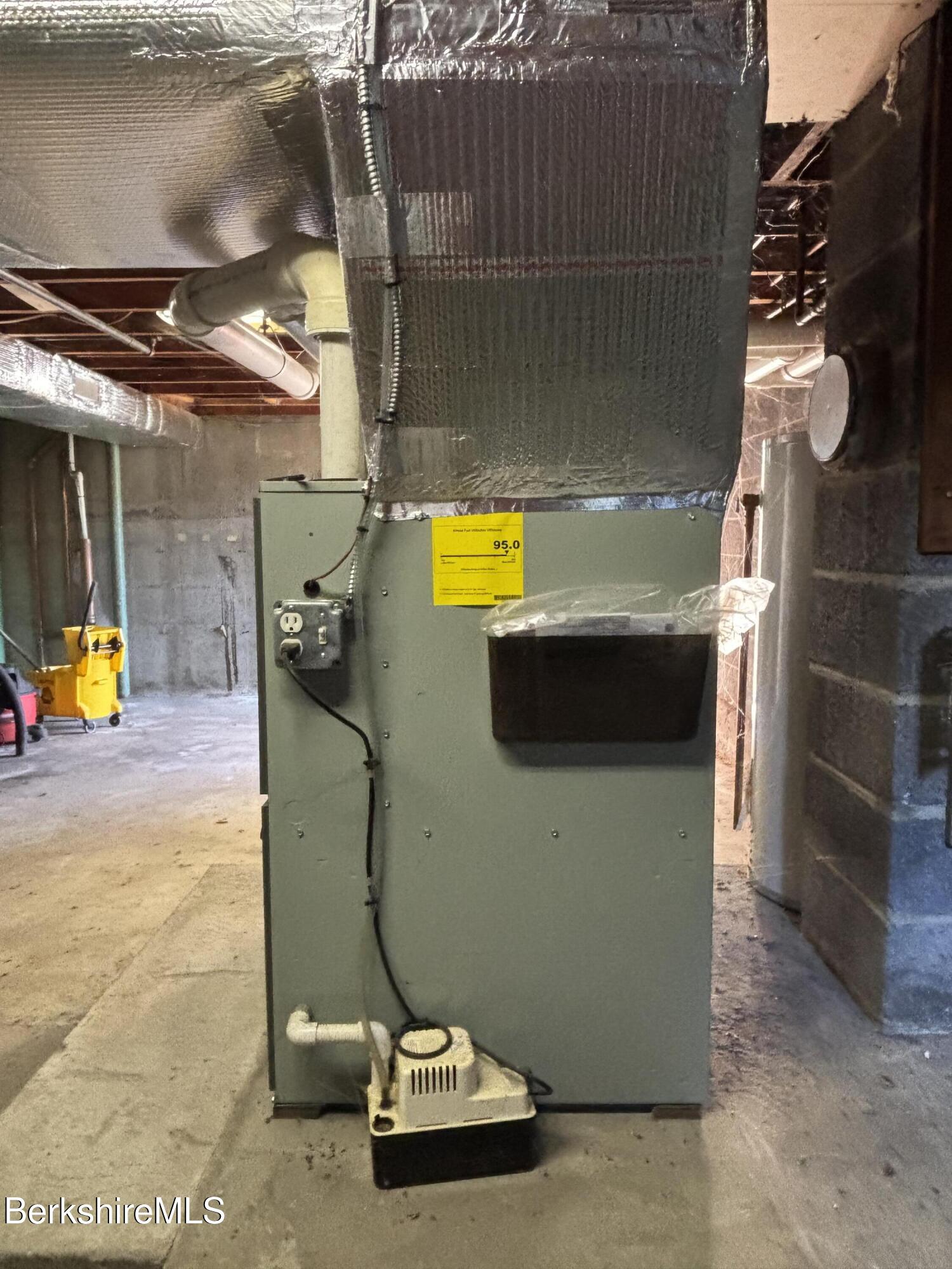 82 Railroad St, Great Barrington