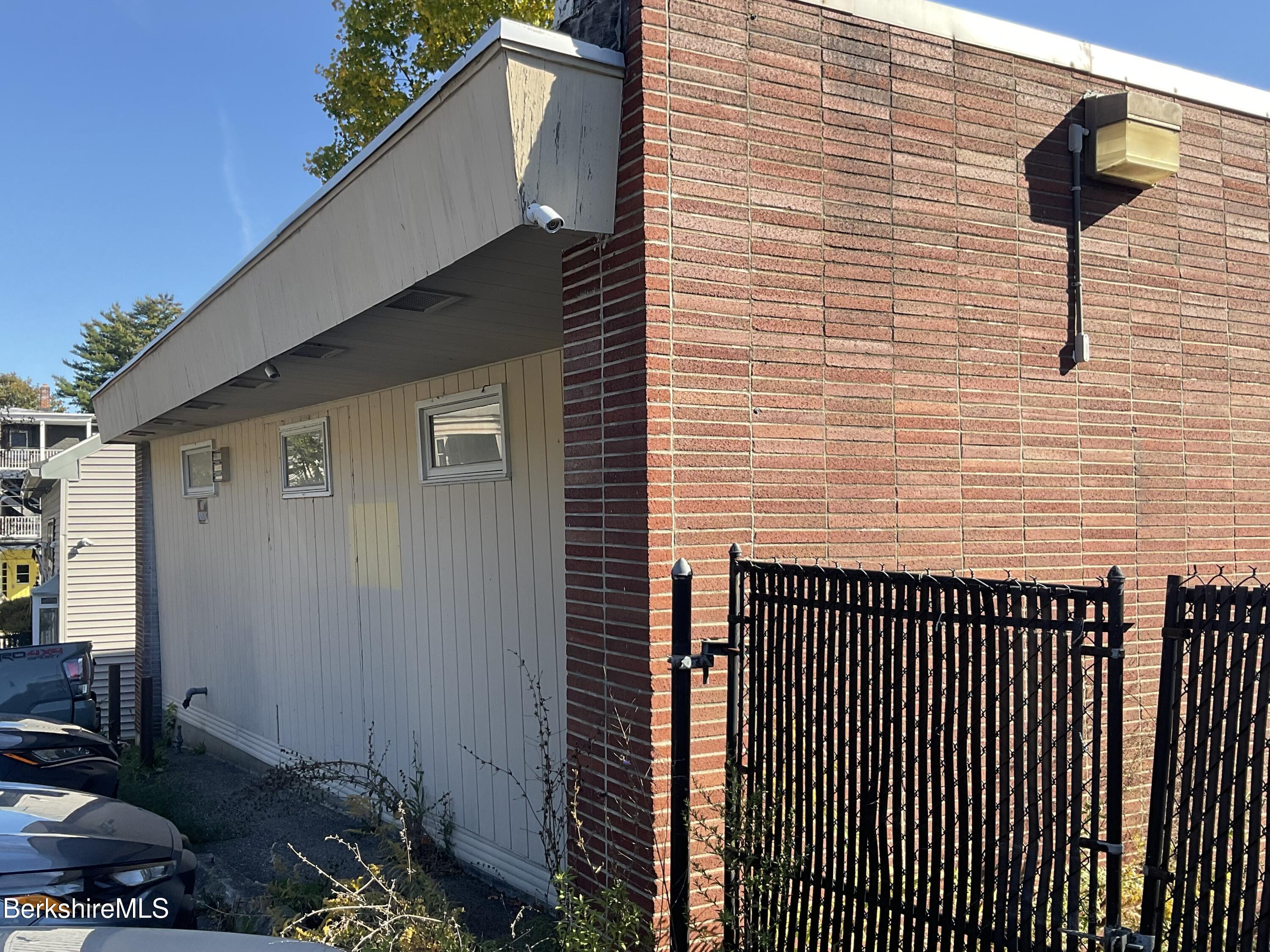 82 Railroad St, Great Barrington