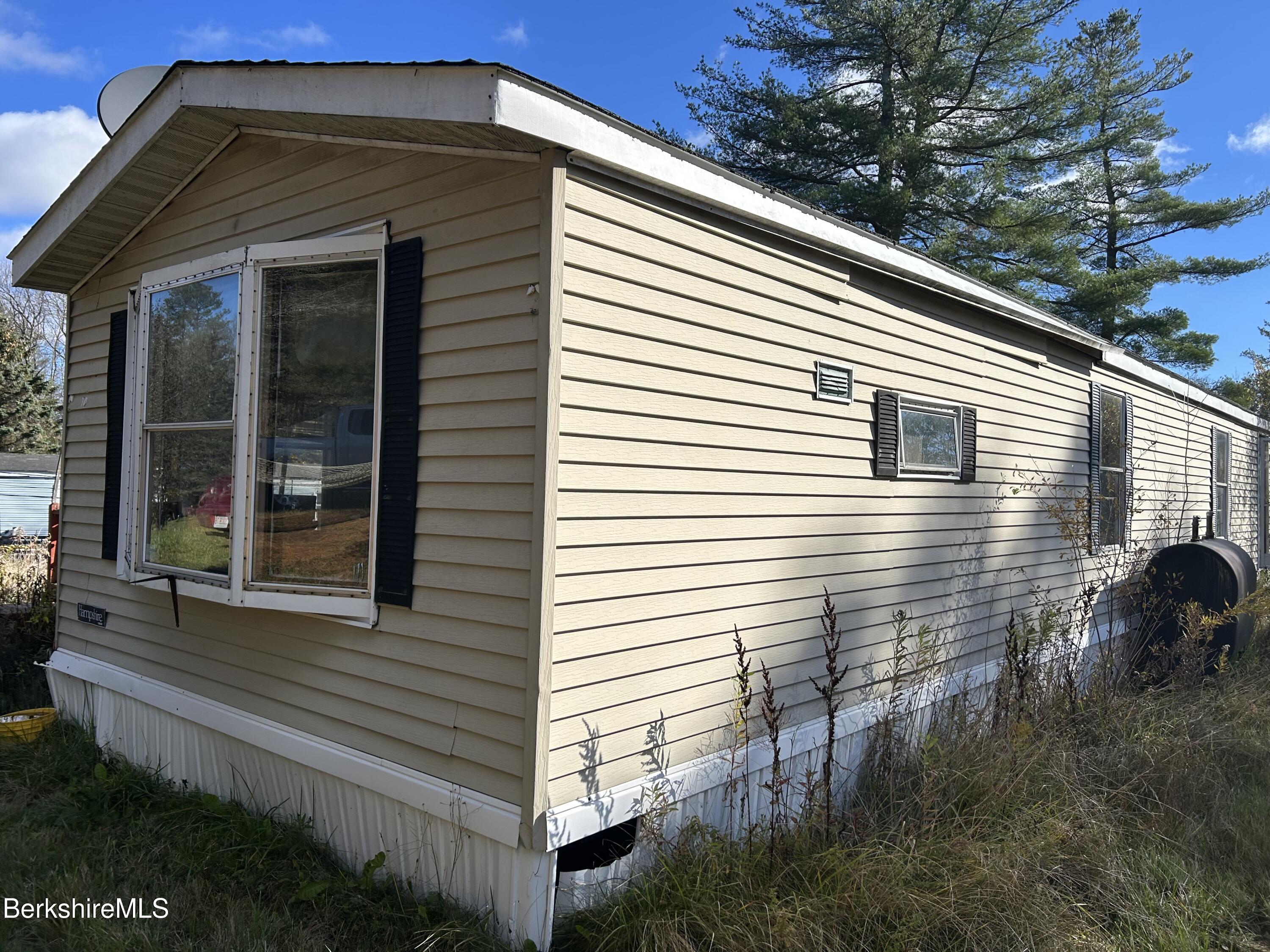 1109 Washington Rd, 10 on Alice Dr., Hinsdale Unit: 10 on Alice Dr.