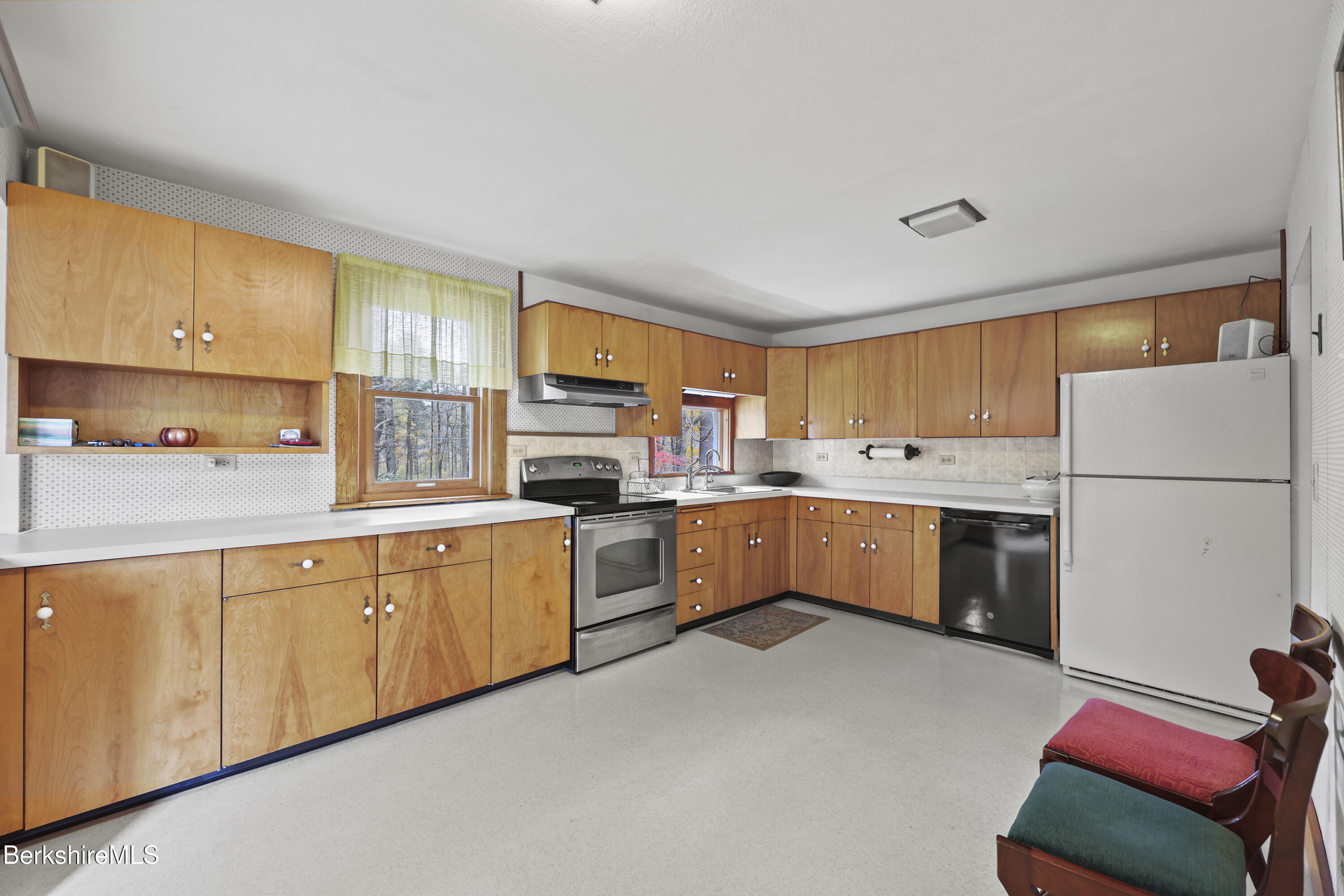 1772 Swamp Rd, Richmond