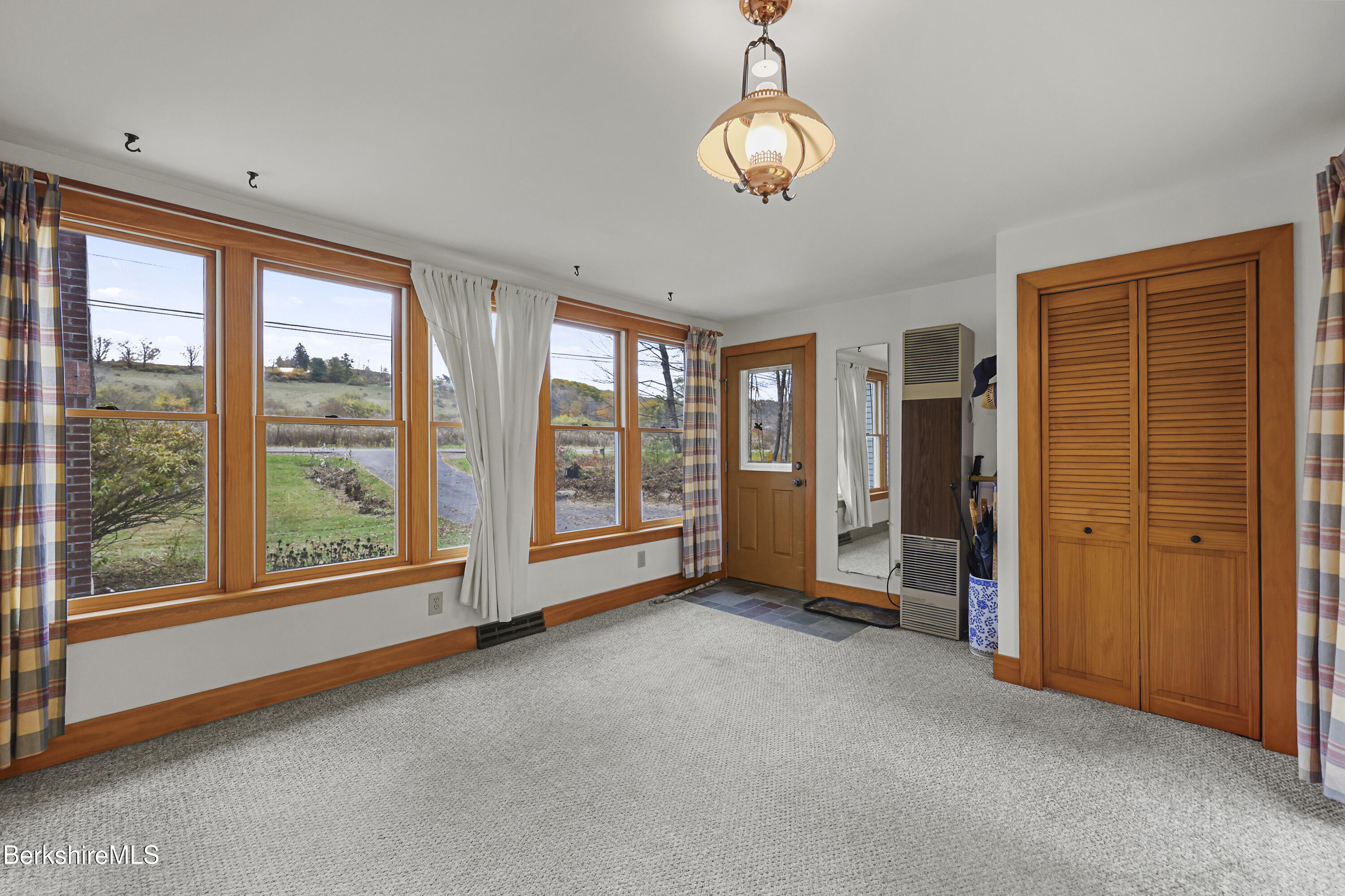 1772 Swamp Rd, Richmond