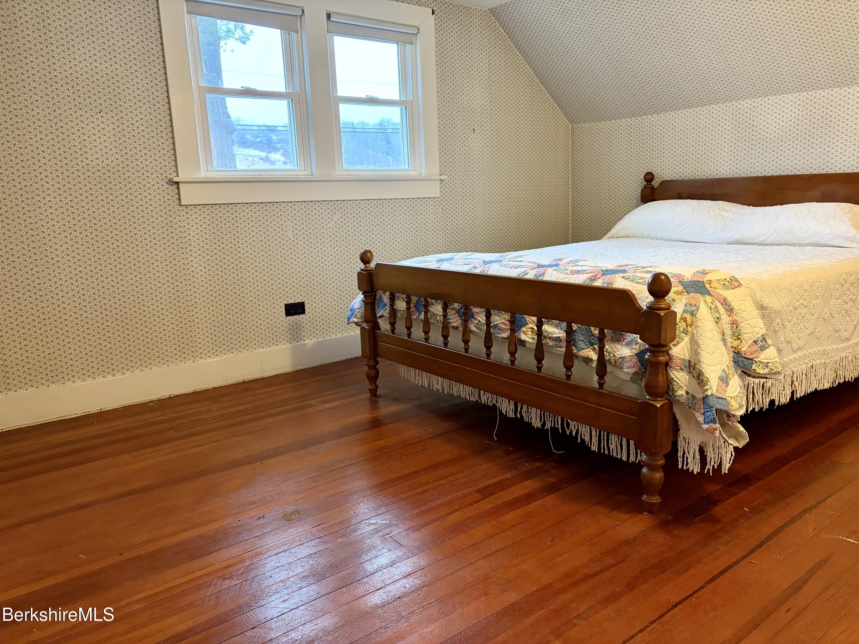 1772 Swamp Rd, Richmond