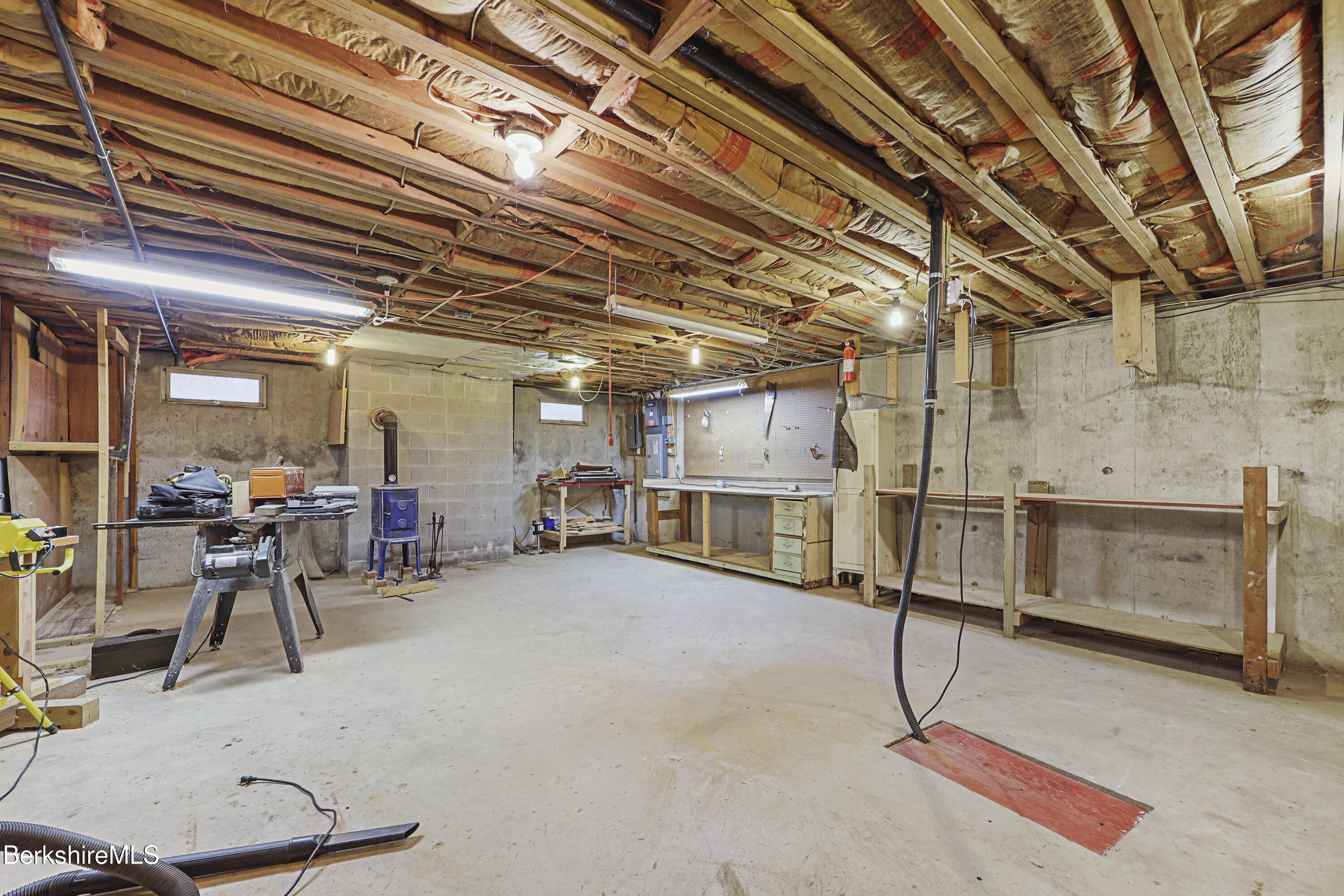 1772 Swamp Rd, Richmond