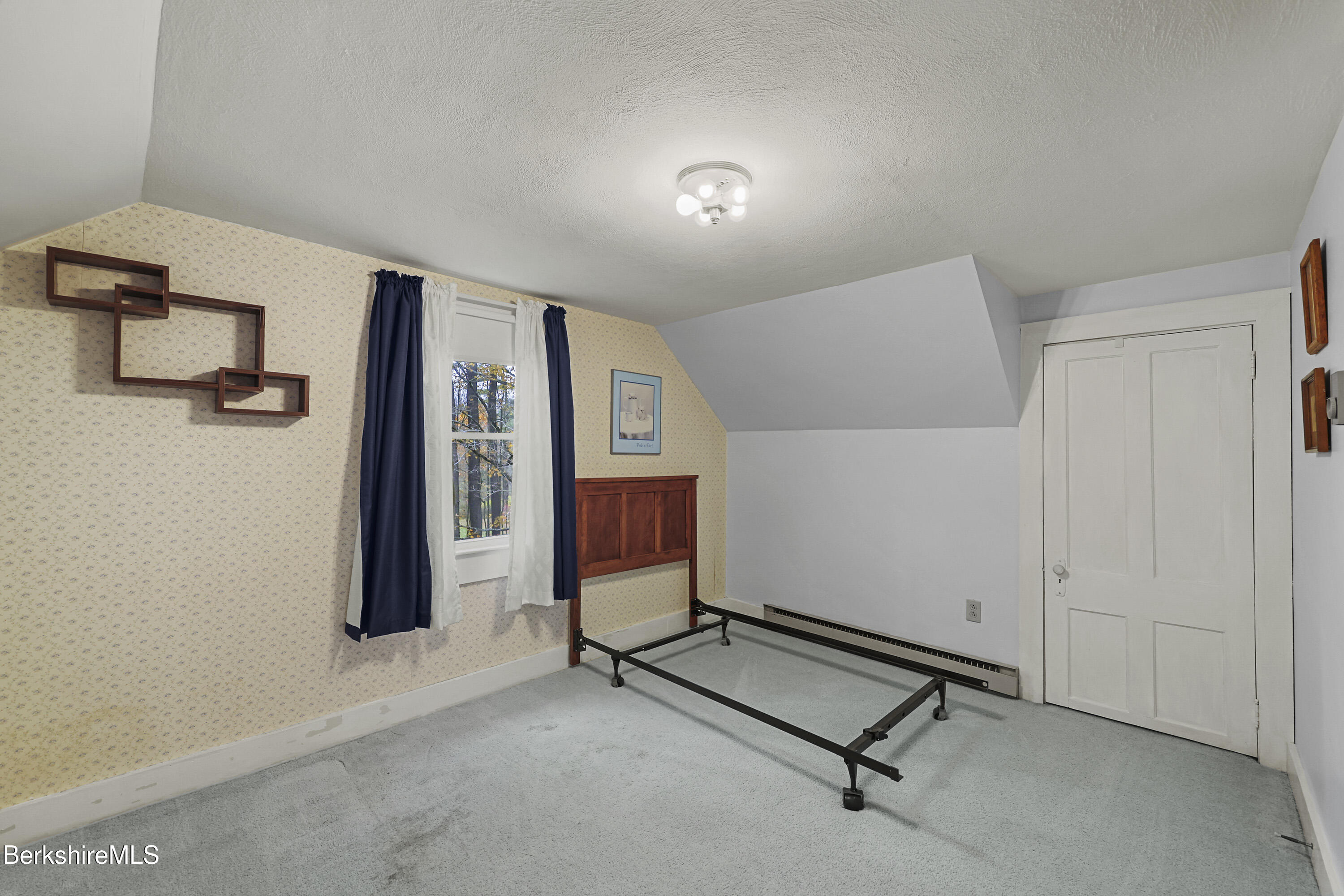 1772 Swamp Rd, Richmond