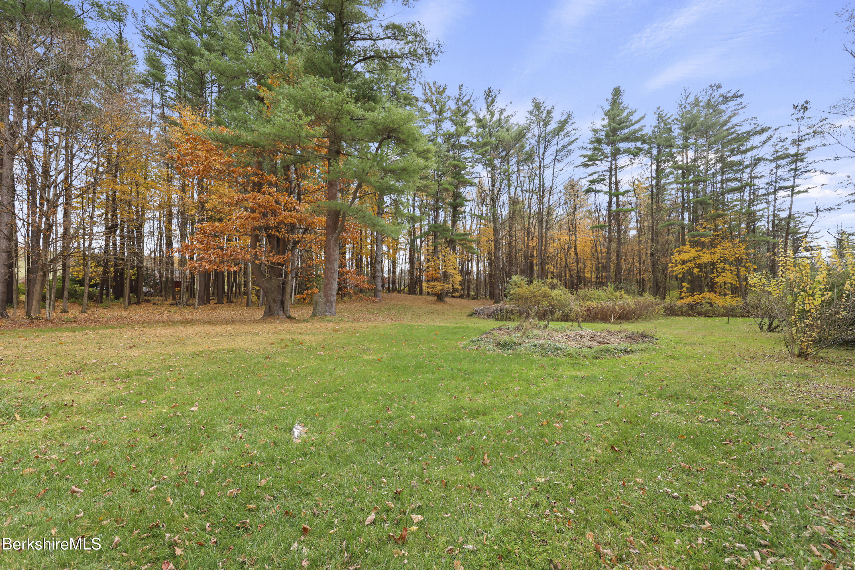 1772 Swamp Rd, Richmond