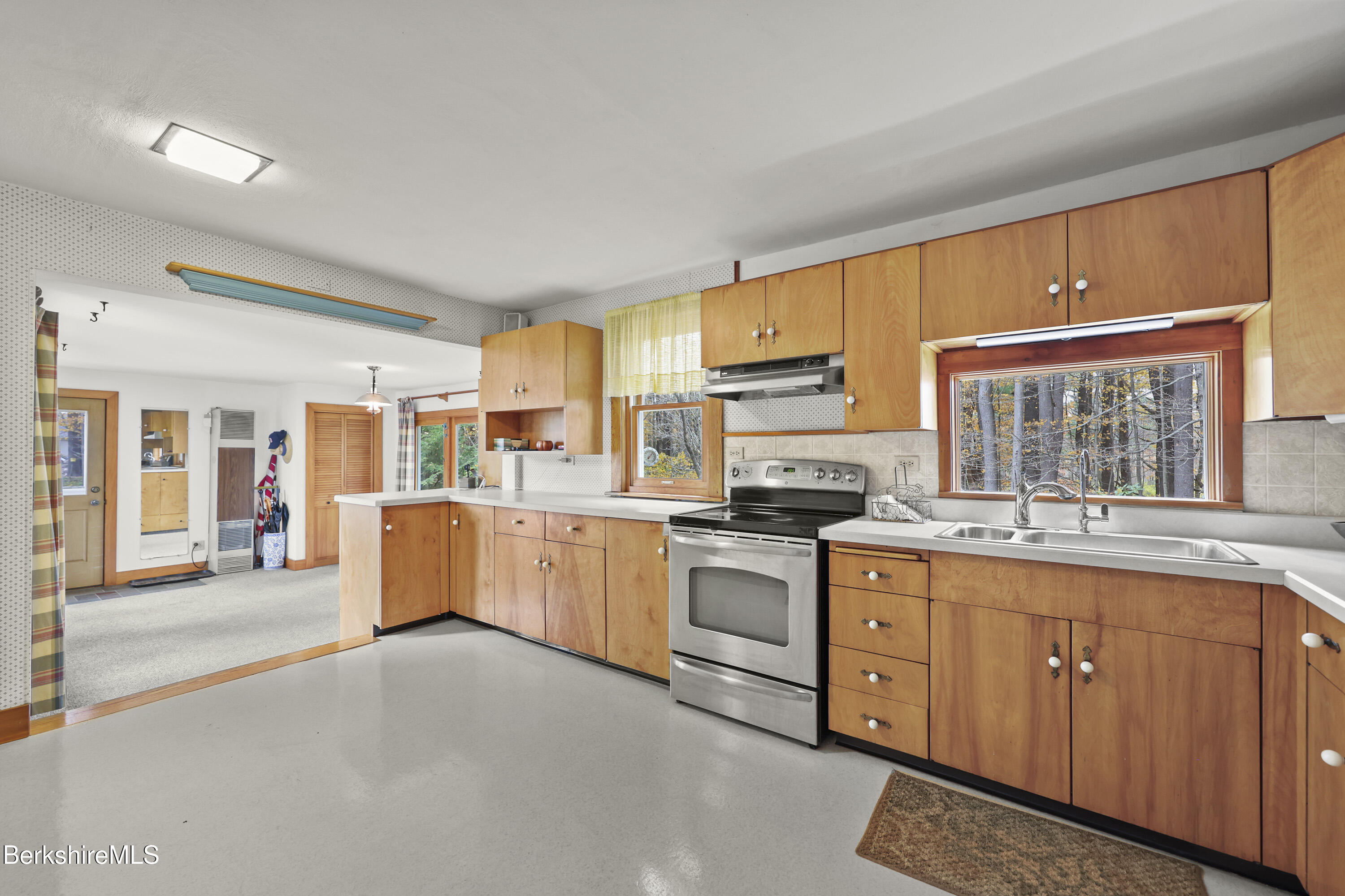 1772 Swamp Rd, Richmond