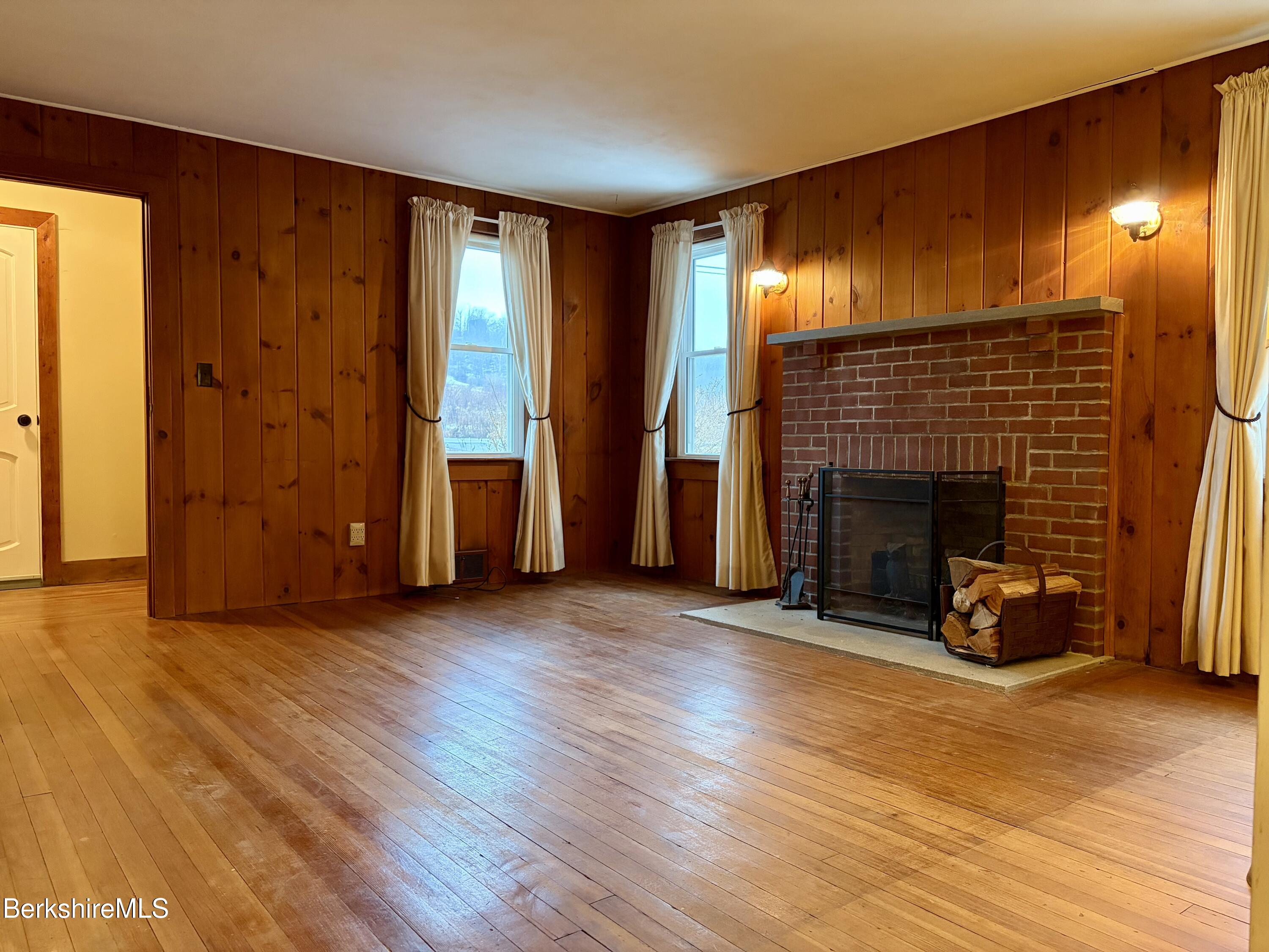 1772 Swamp Rd, Richmond