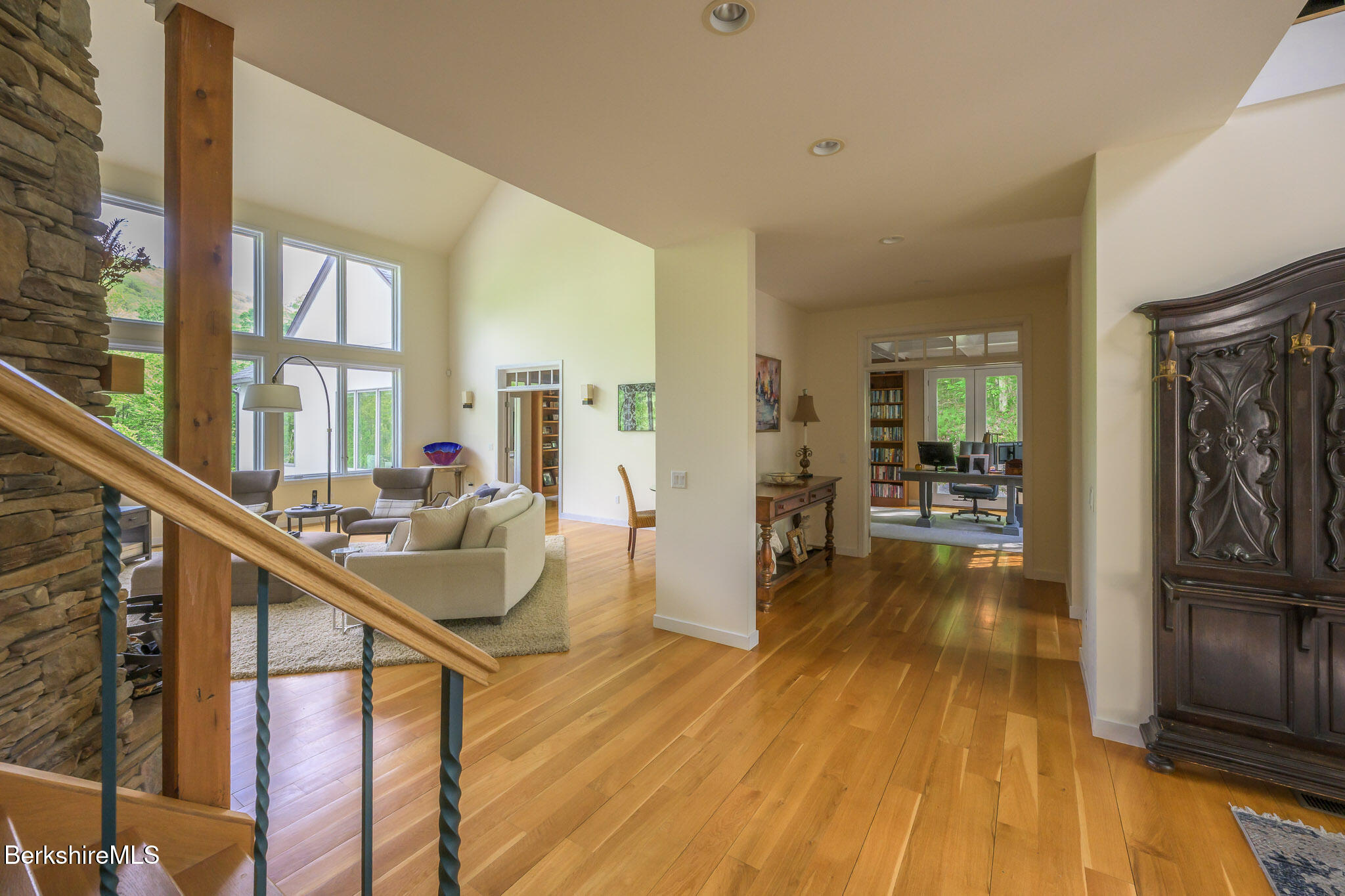 83 Maple Hill Rd