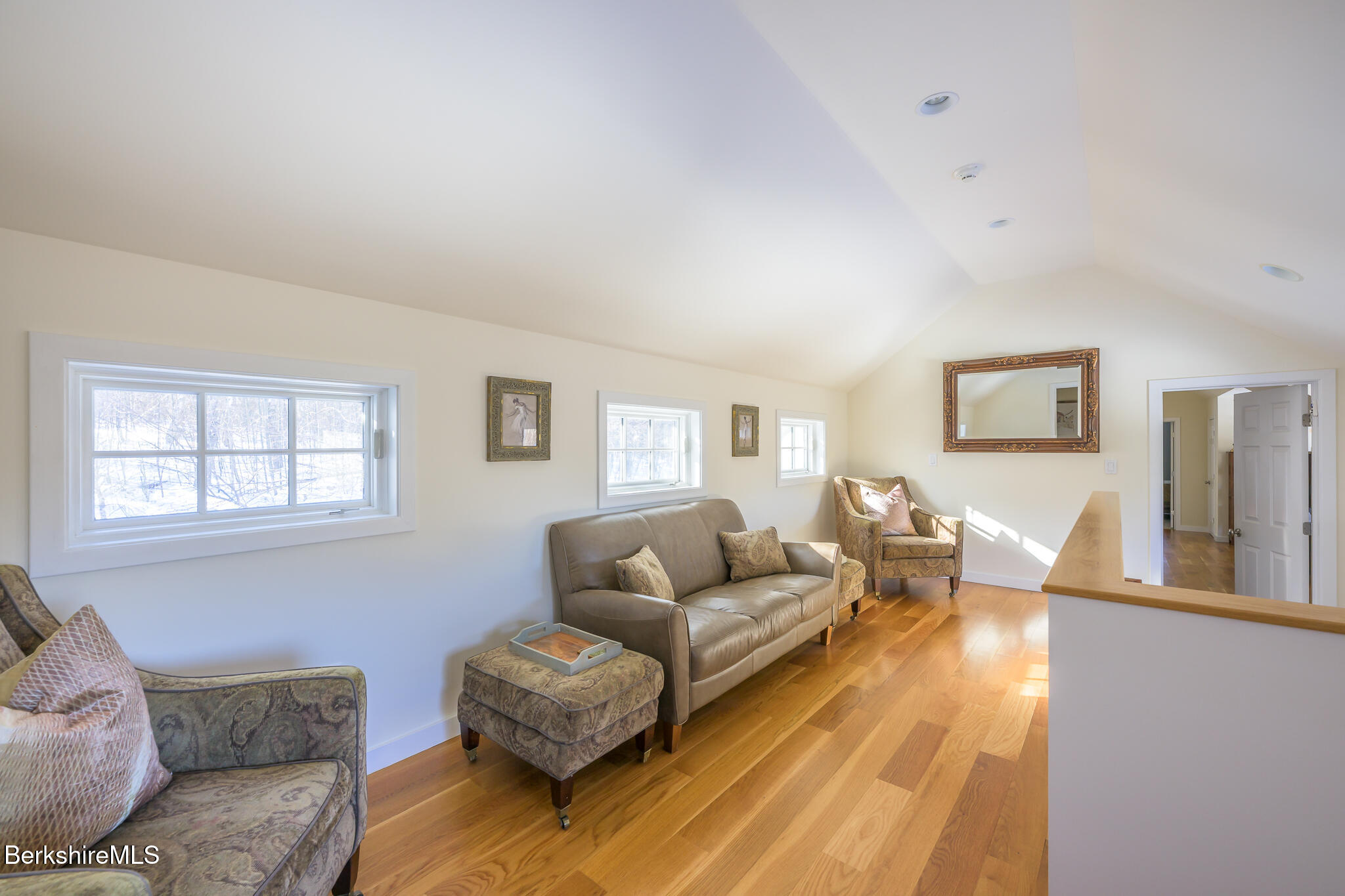83 Maple Hill Rd
