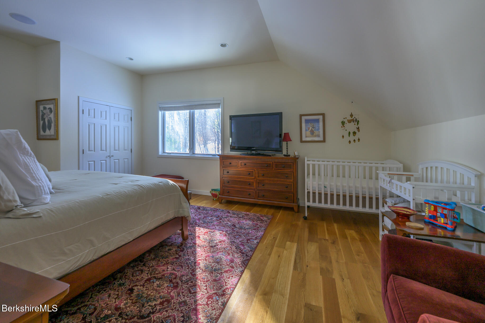 83 Maple Hill Rd