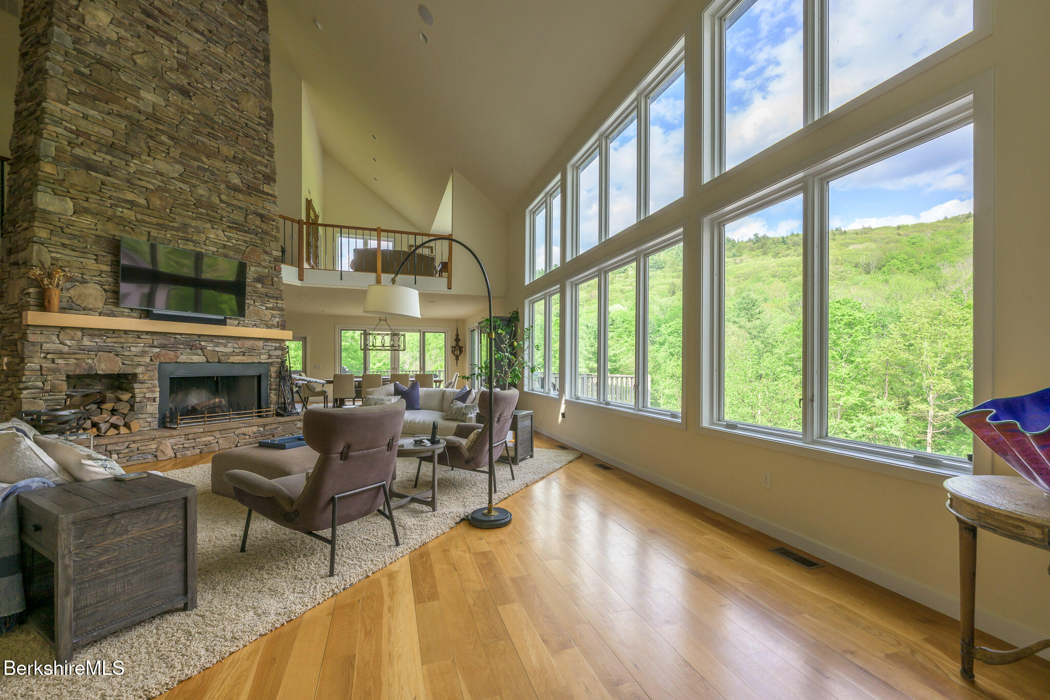 83 Maple Hill Rd