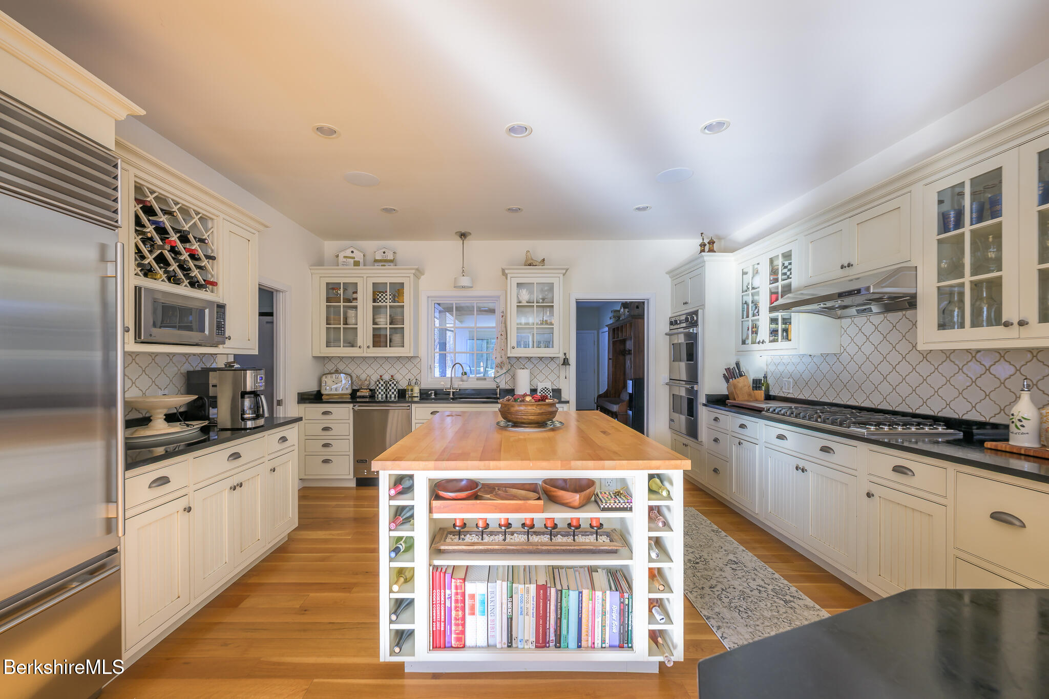 83 Maple Hill Rd