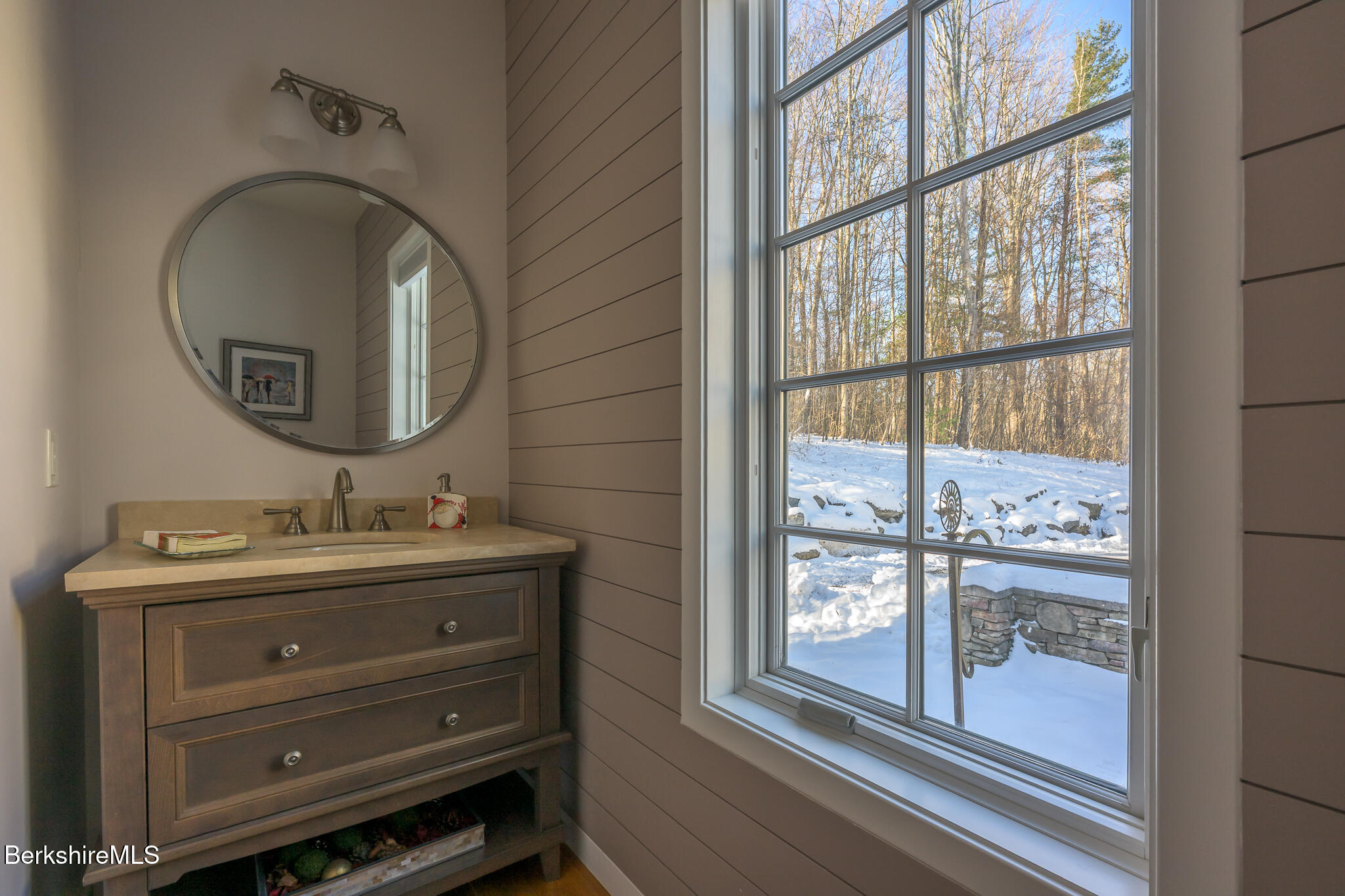 83 Maple Hill Rd