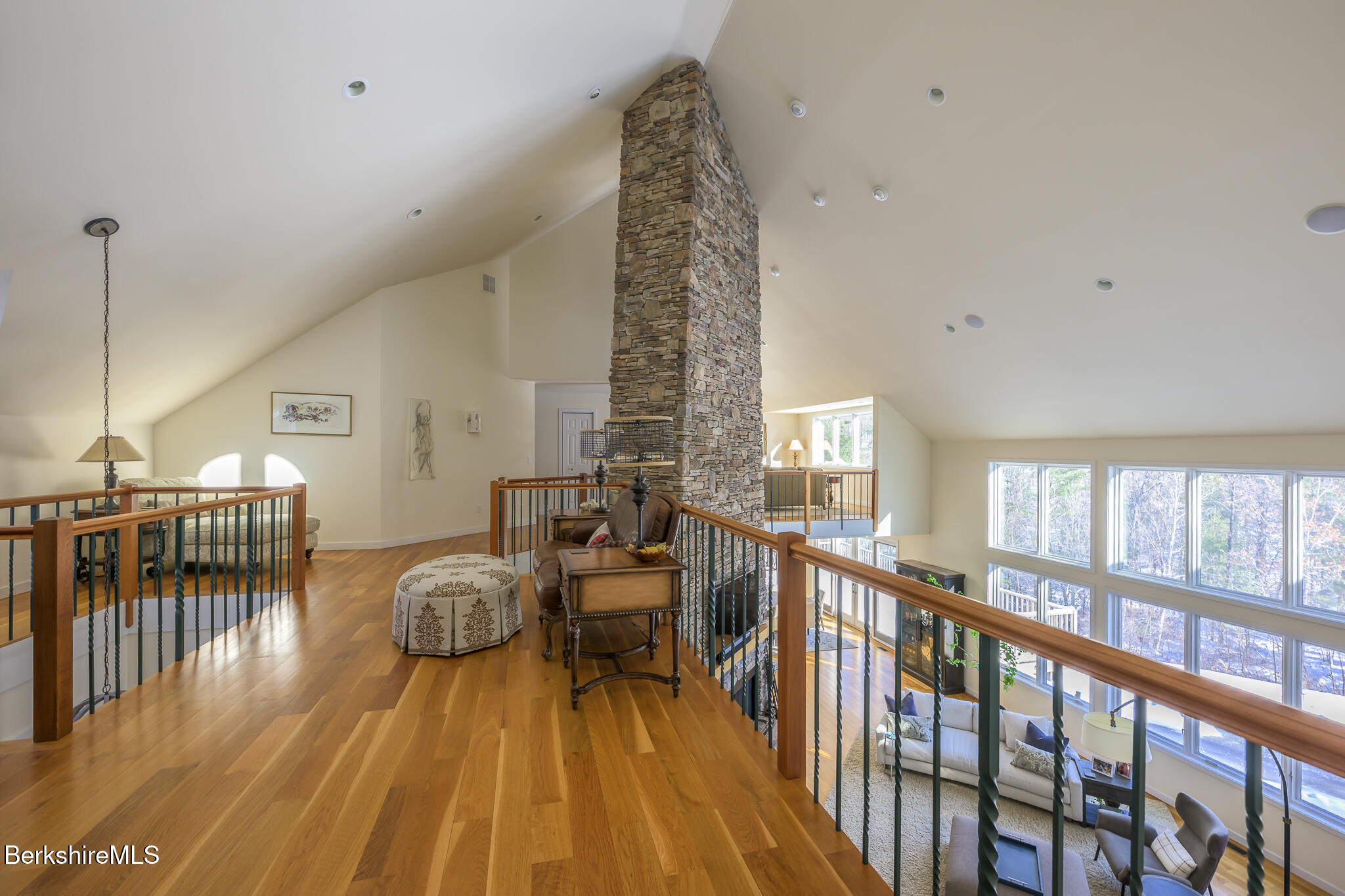 83 Maple Hill Rd