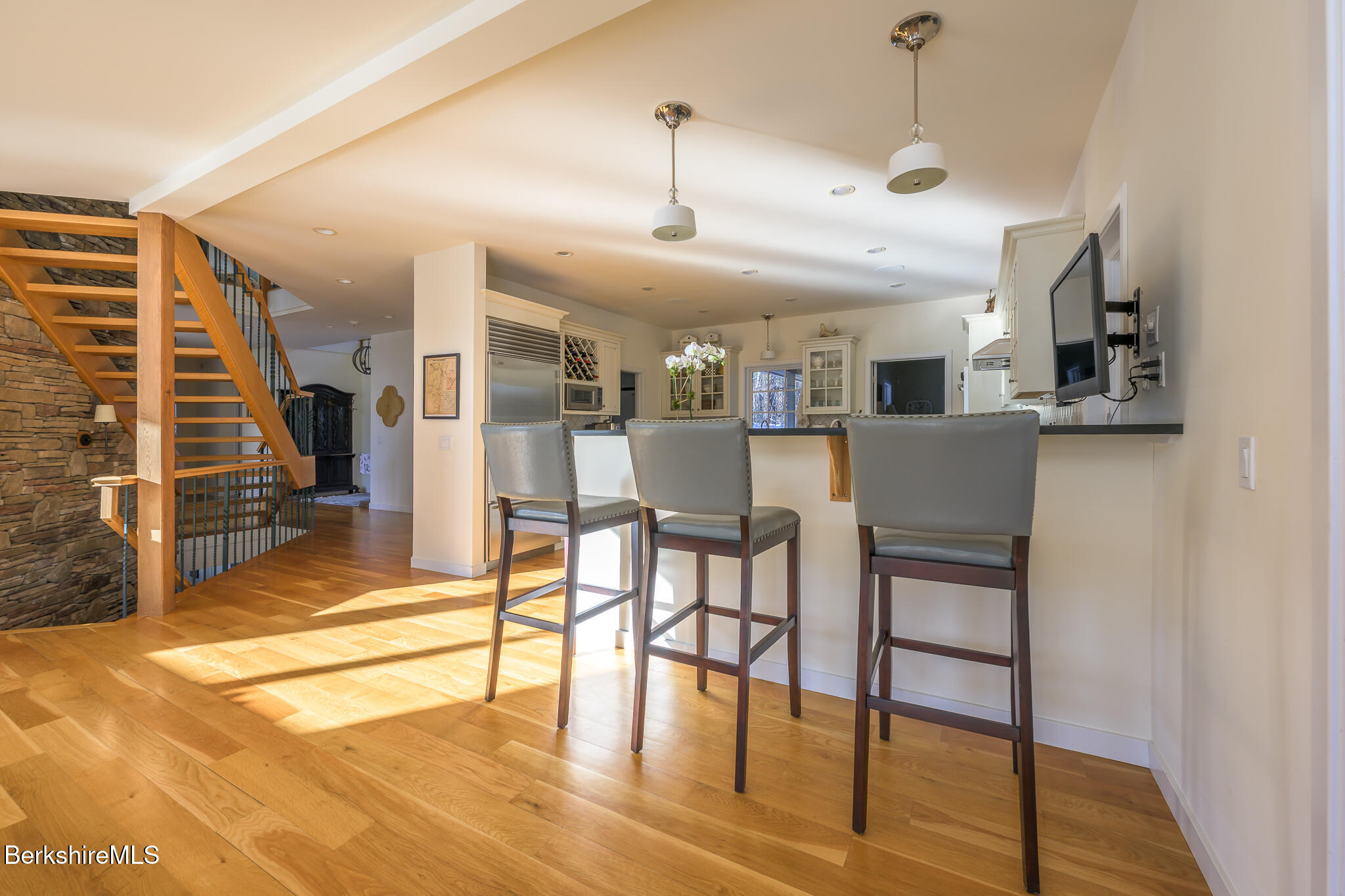 83 Maple Hill Rd