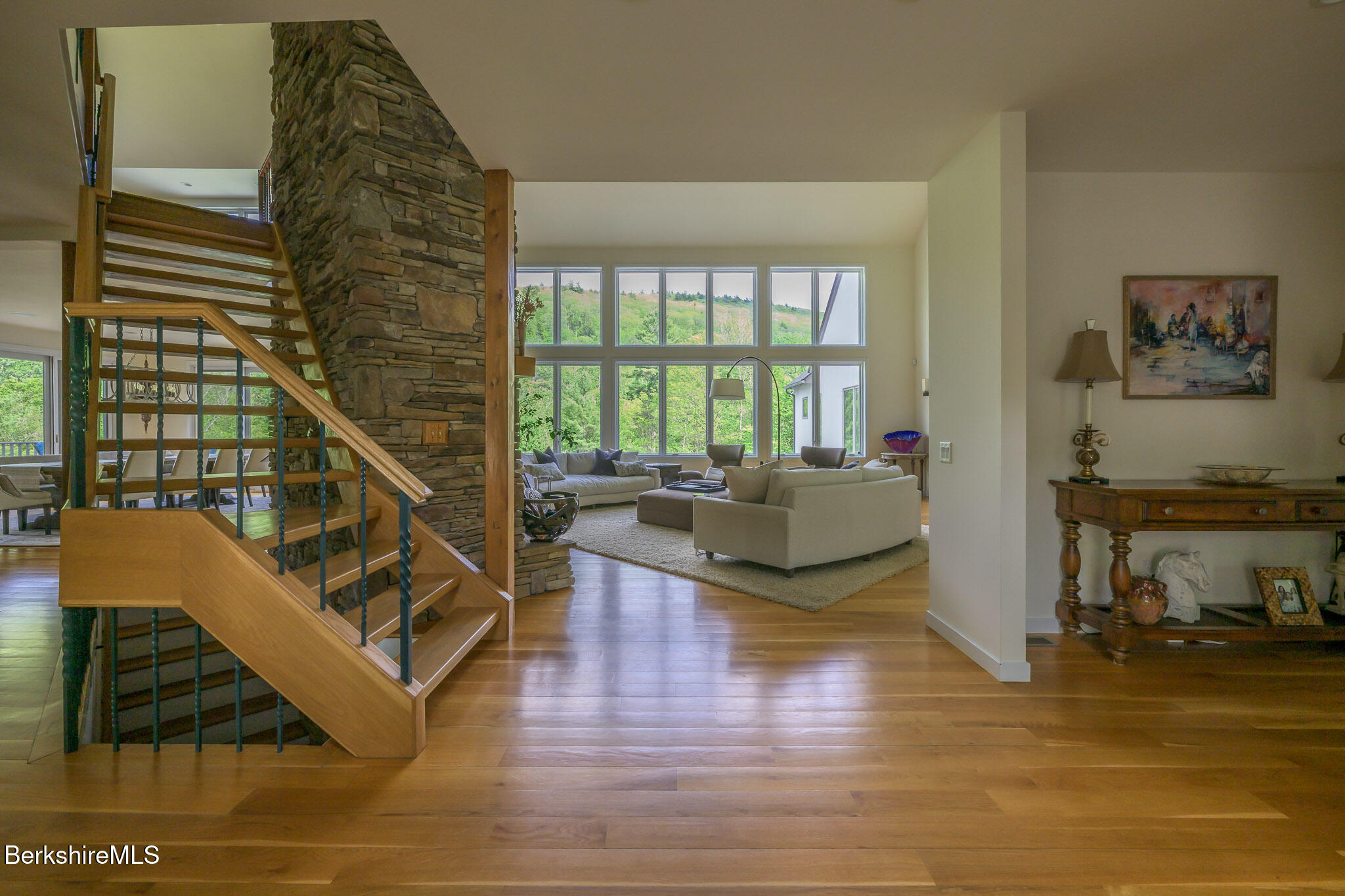 83 Maple Hill Rd