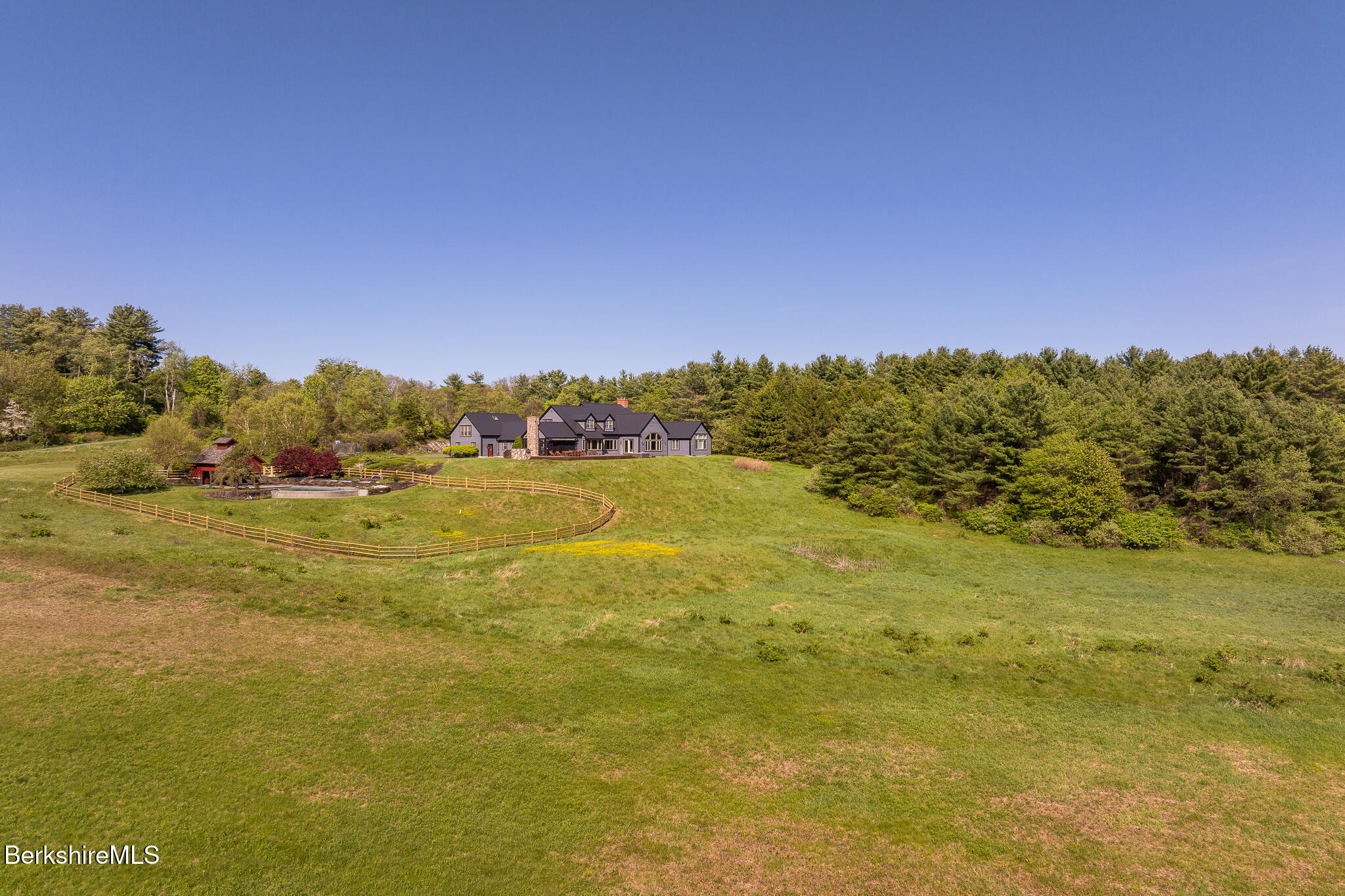 58 Round Hill Rd