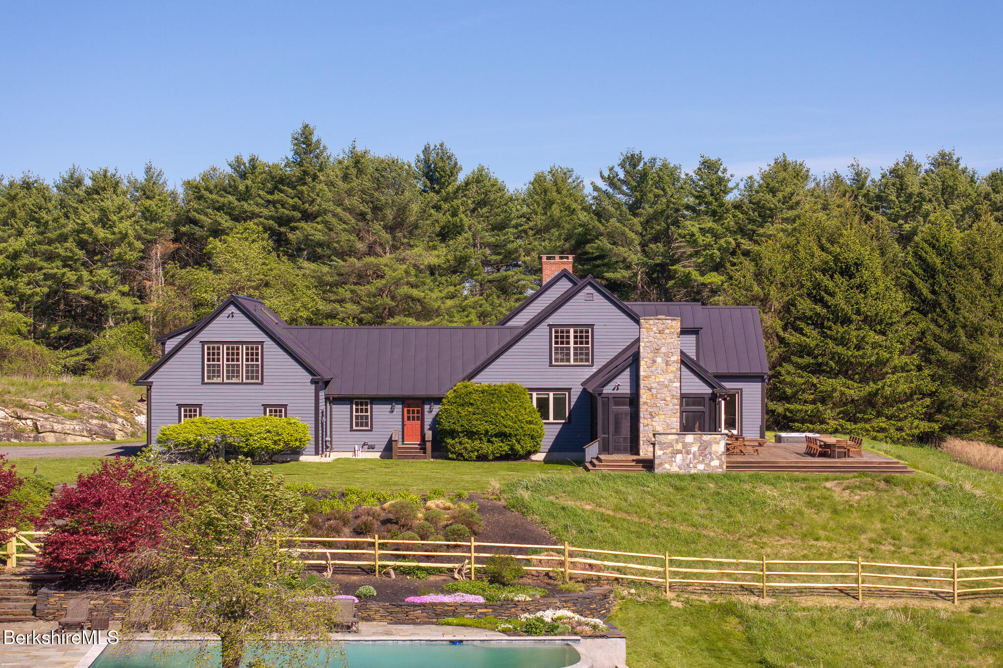 58 Round Hill Rd