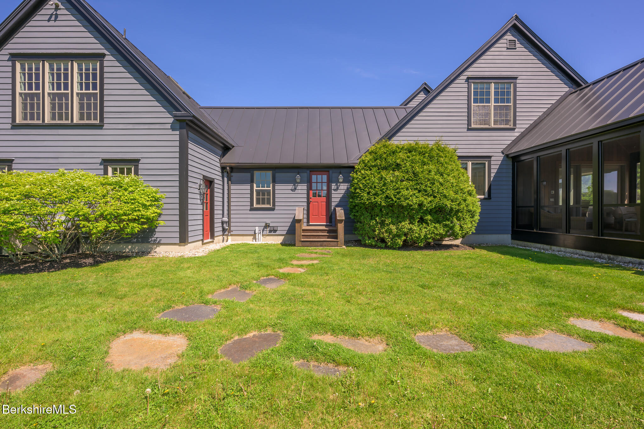 58 Round Hill Rd