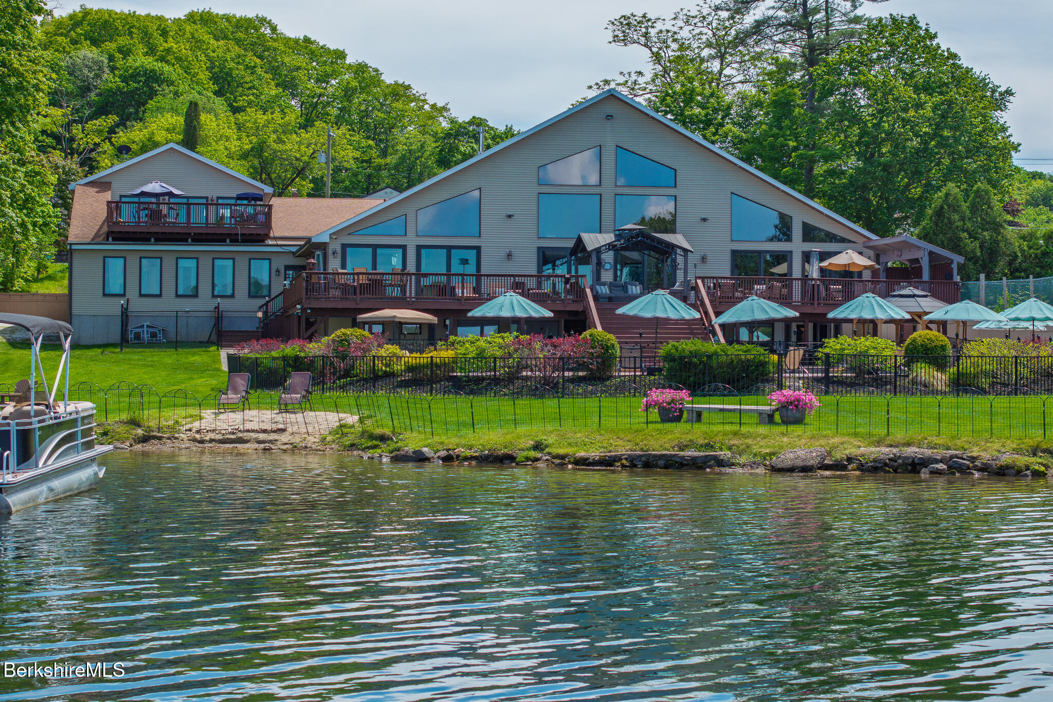140 Hancock Rd