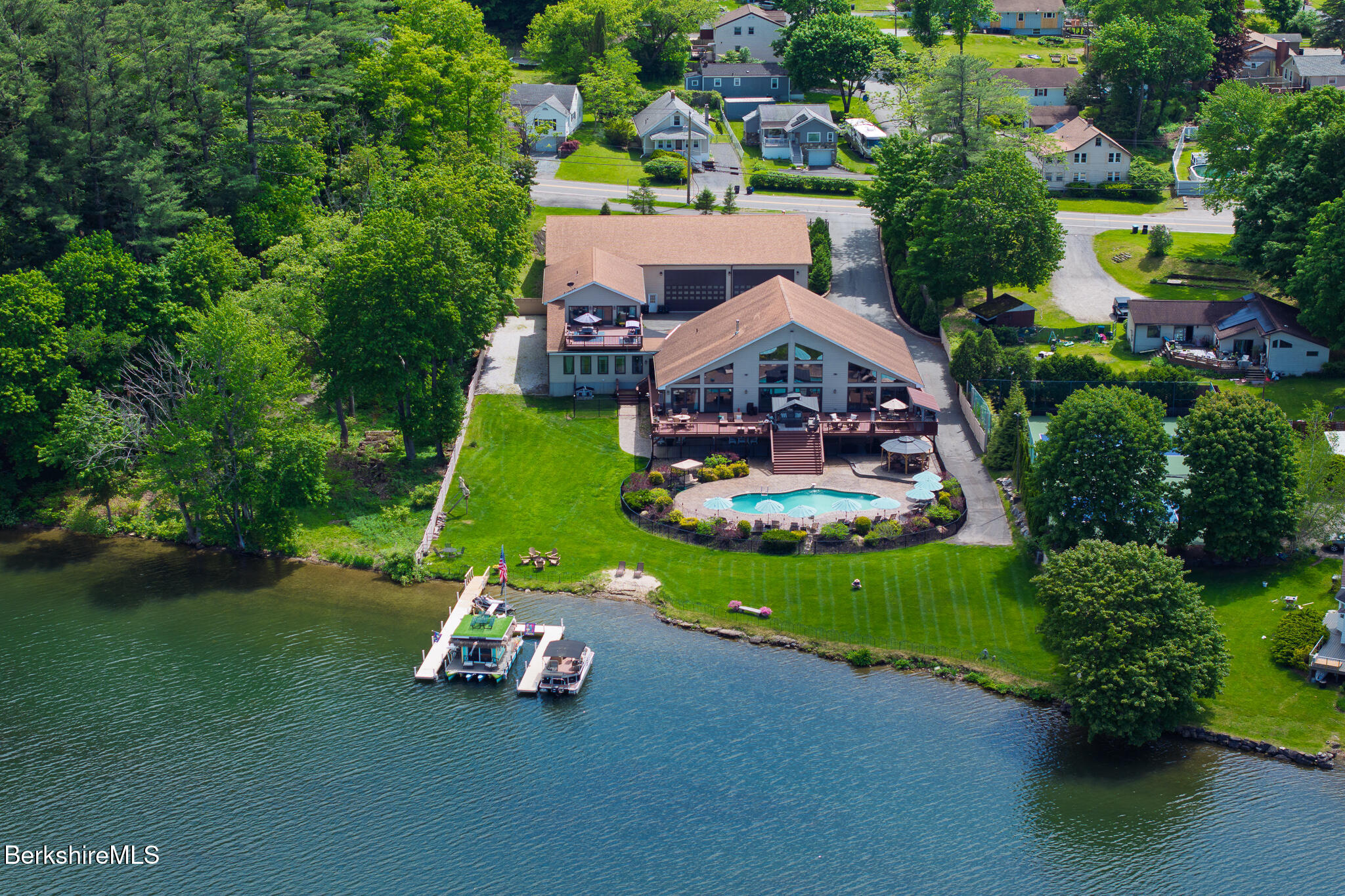 140 Hancock Rd
