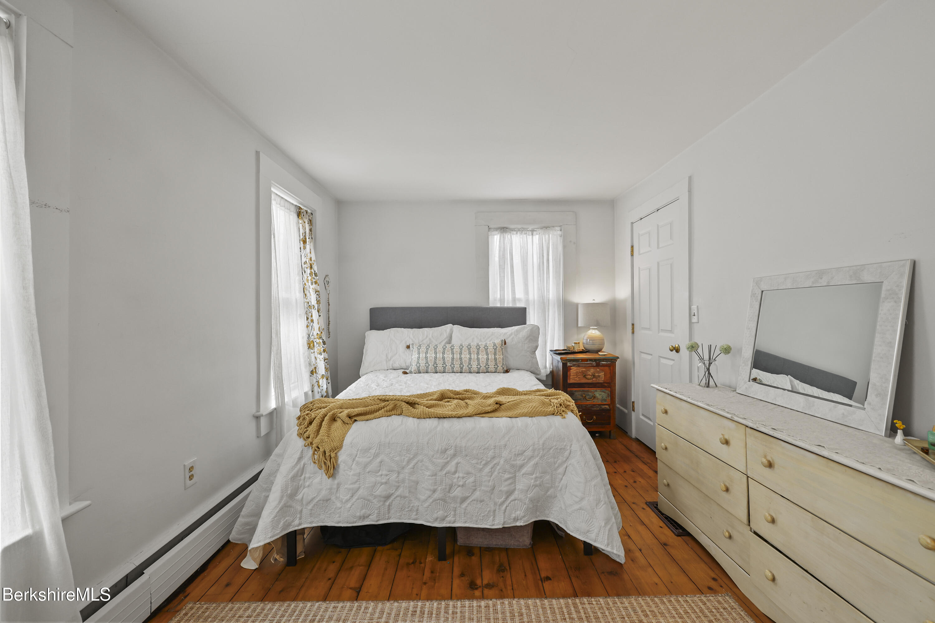 3 Van Schaack Rd