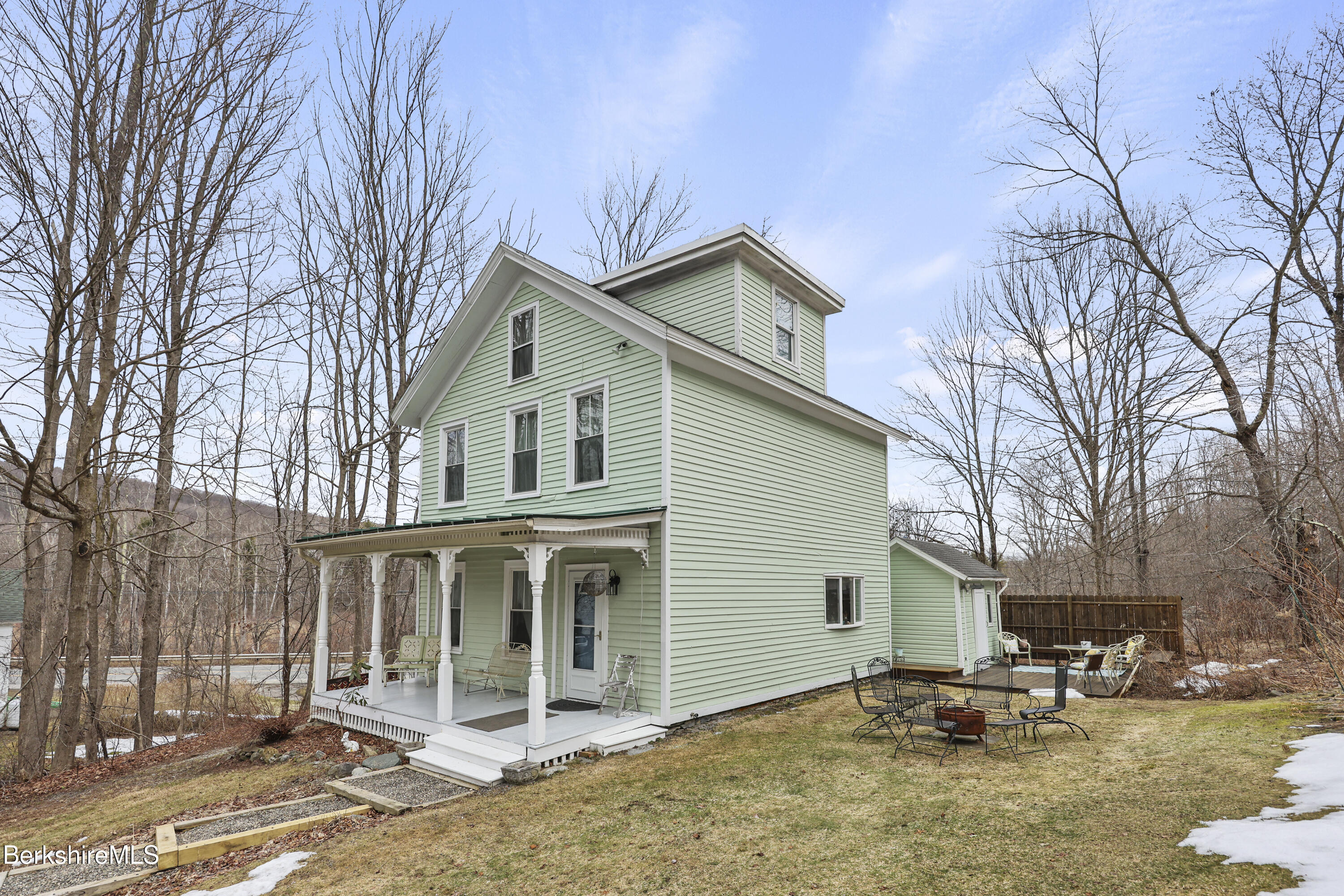 3 Van Schaack Rd
