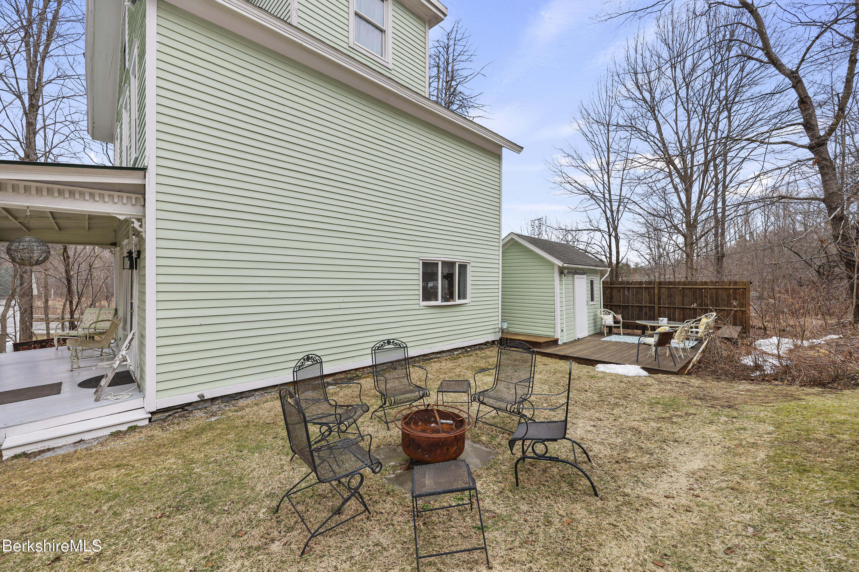 3 Van Schaack Rd