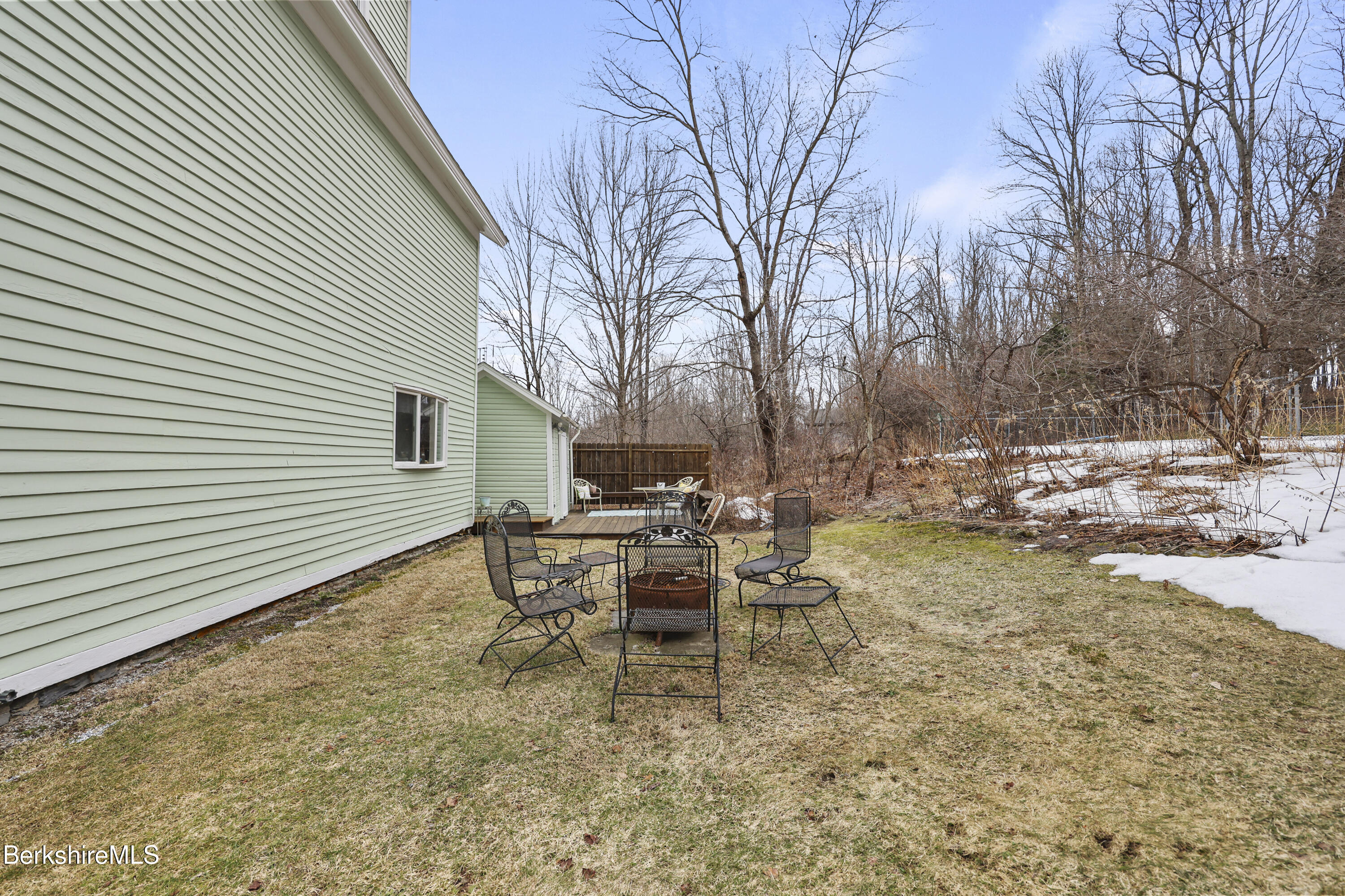 3 Van Schaack Rd