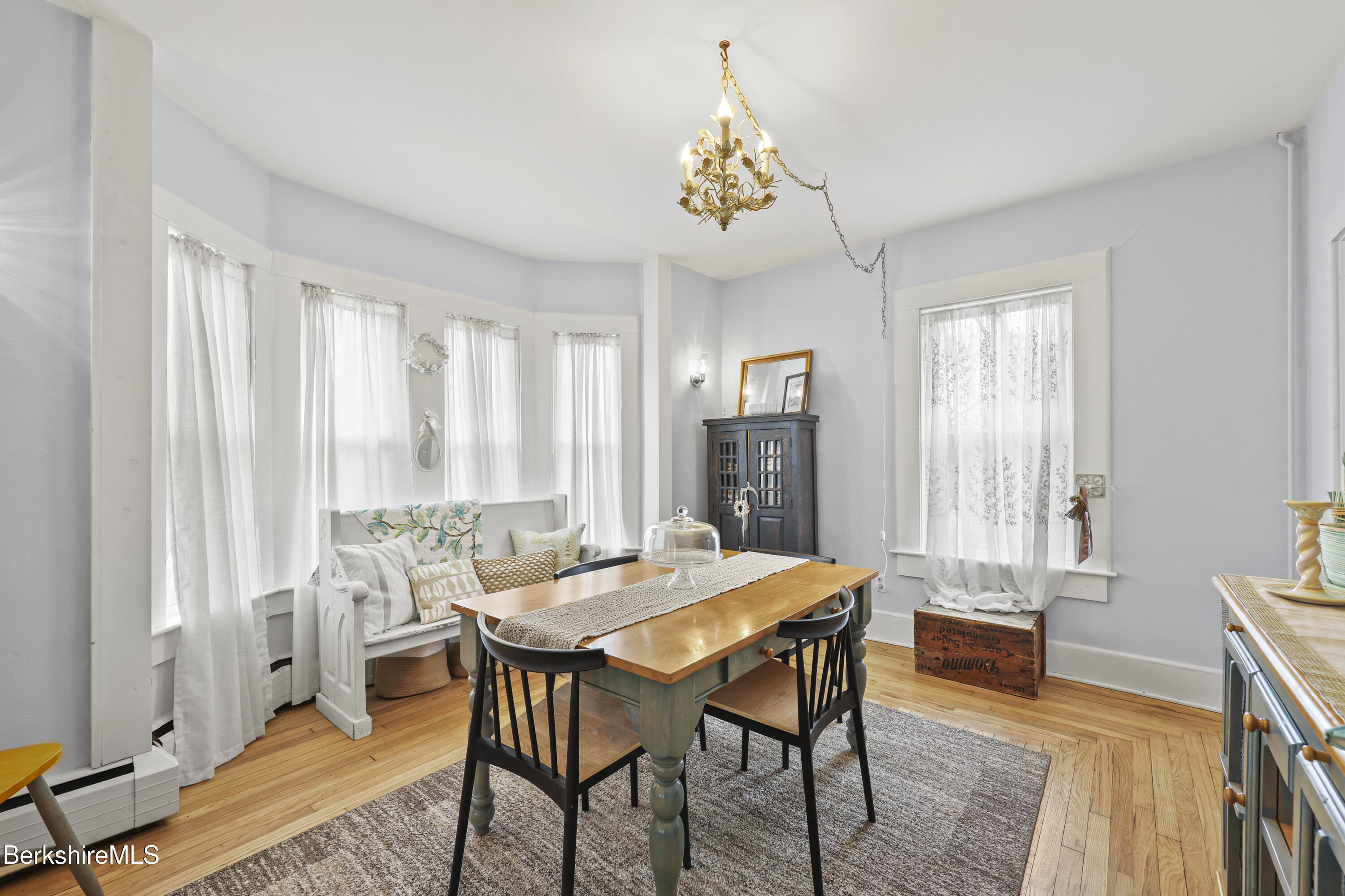 3 Van Schaack Rd