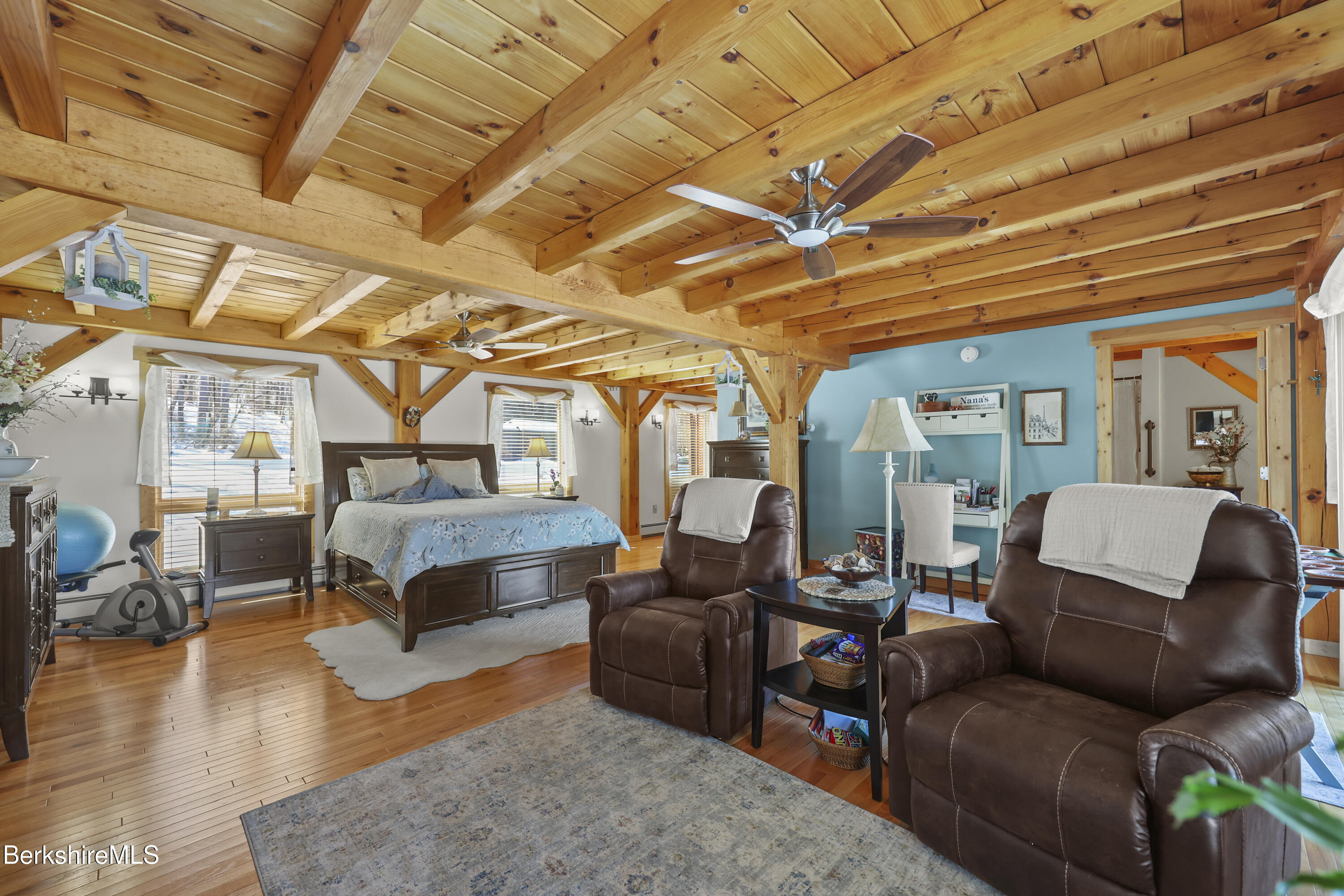 65 Johnny Cake Hill Rd