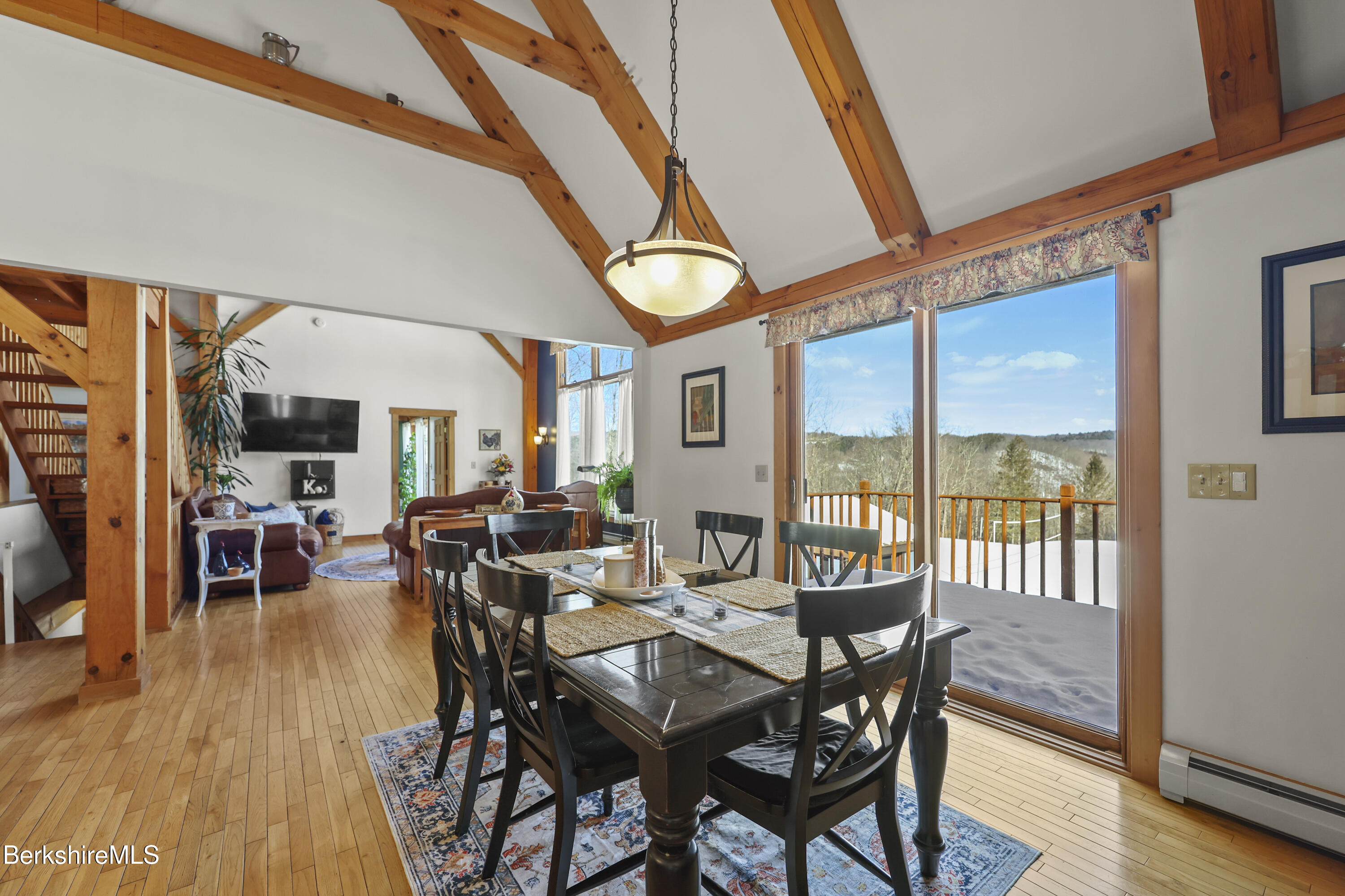 65 Johnny Cake Hill Rd