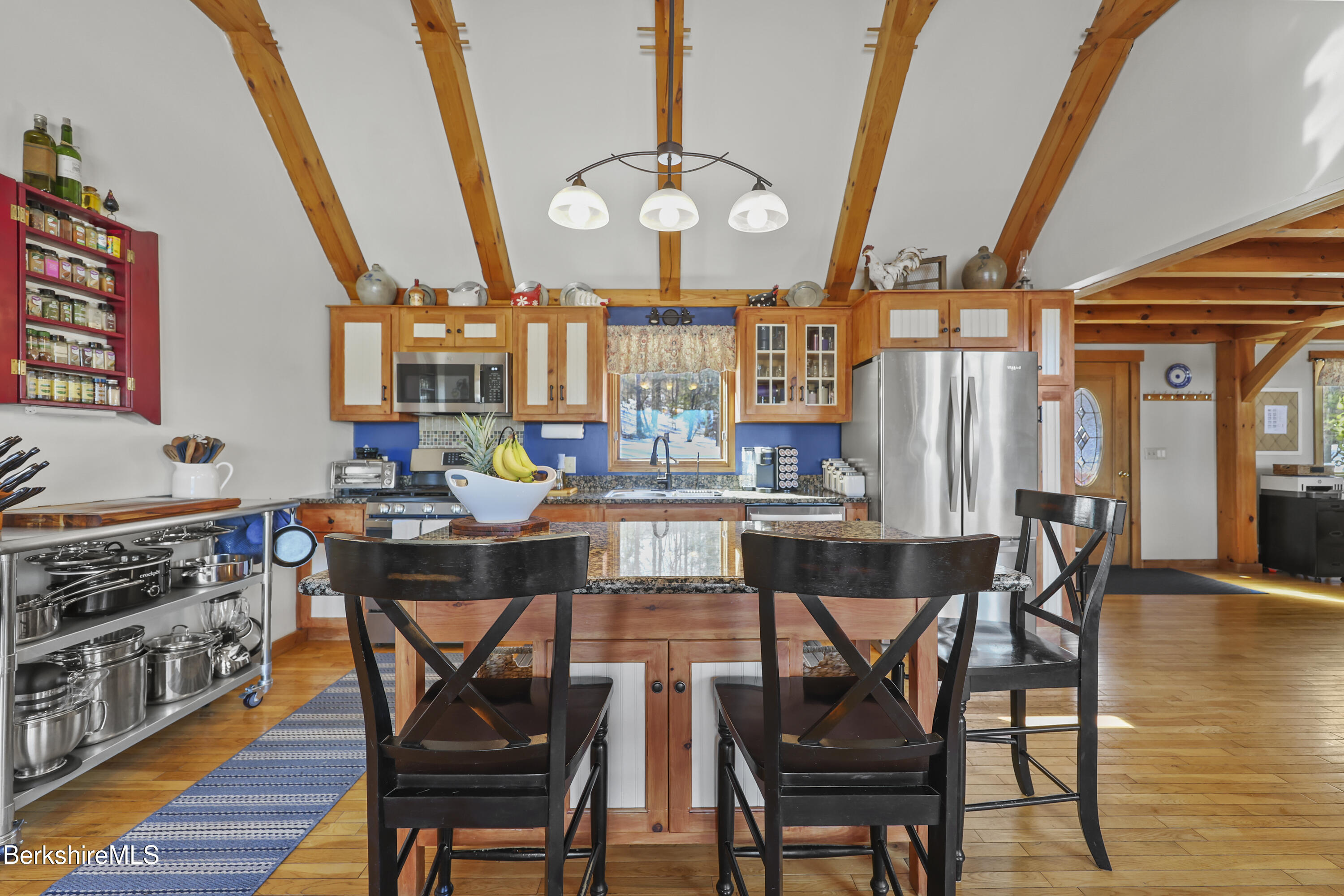 65 Johnny Cake Hill Rd