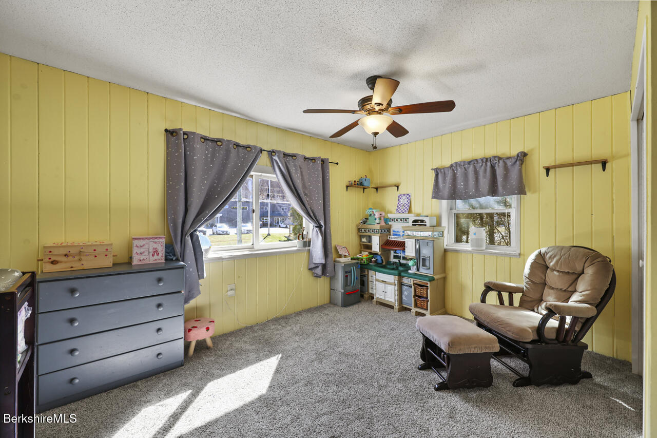 31 East Housatonic St