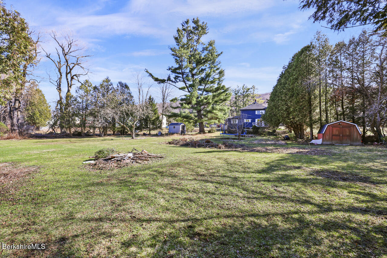 31 East Housatonic St