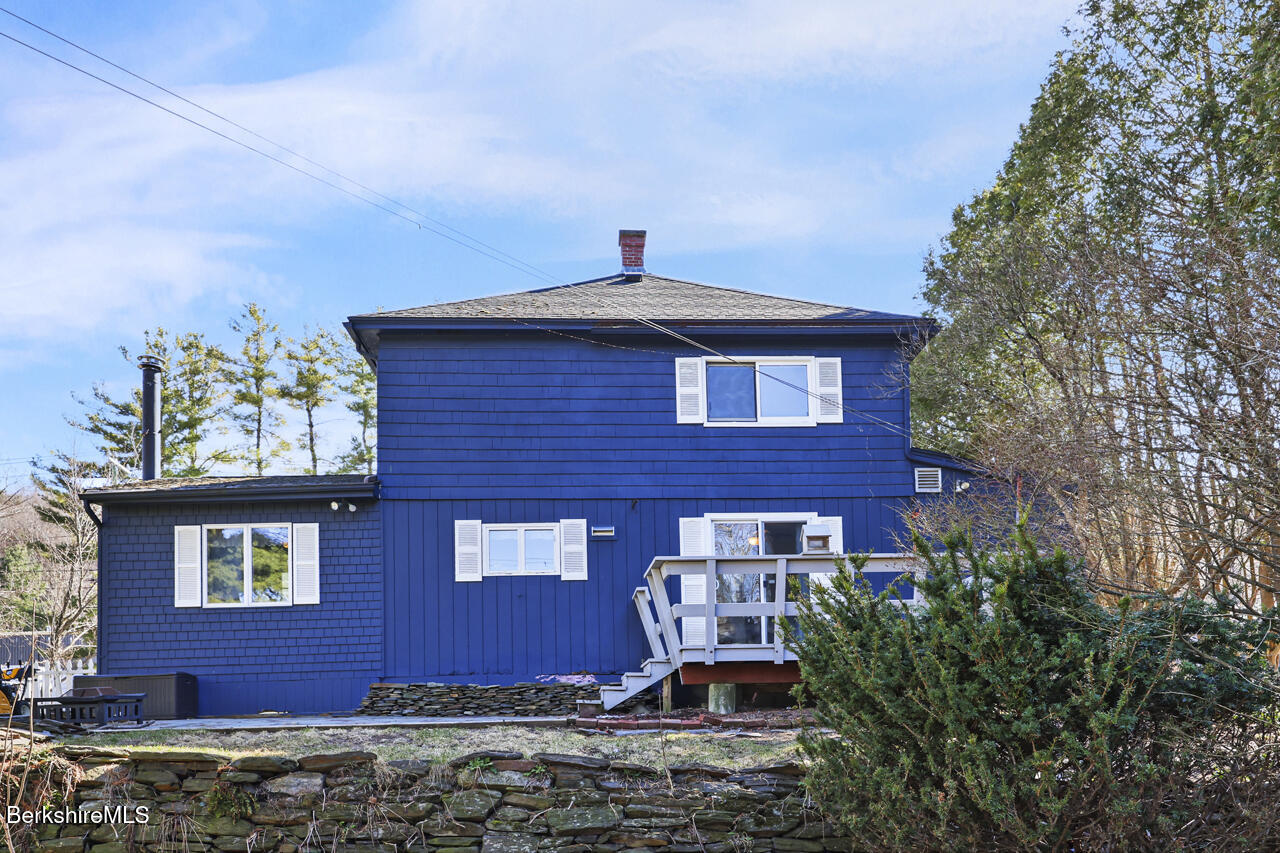 31 East Housatonic St