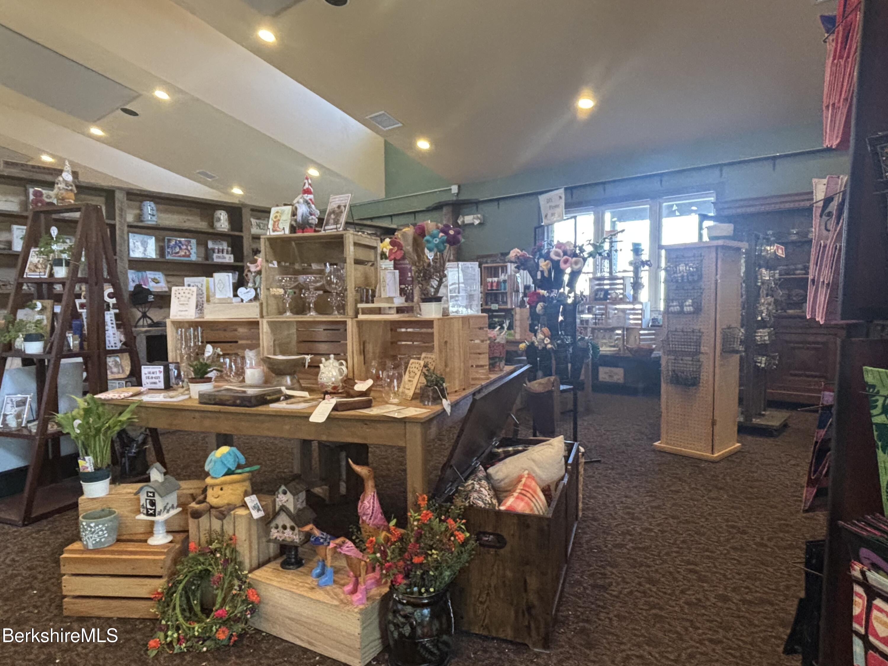 20 Williamstown Rd