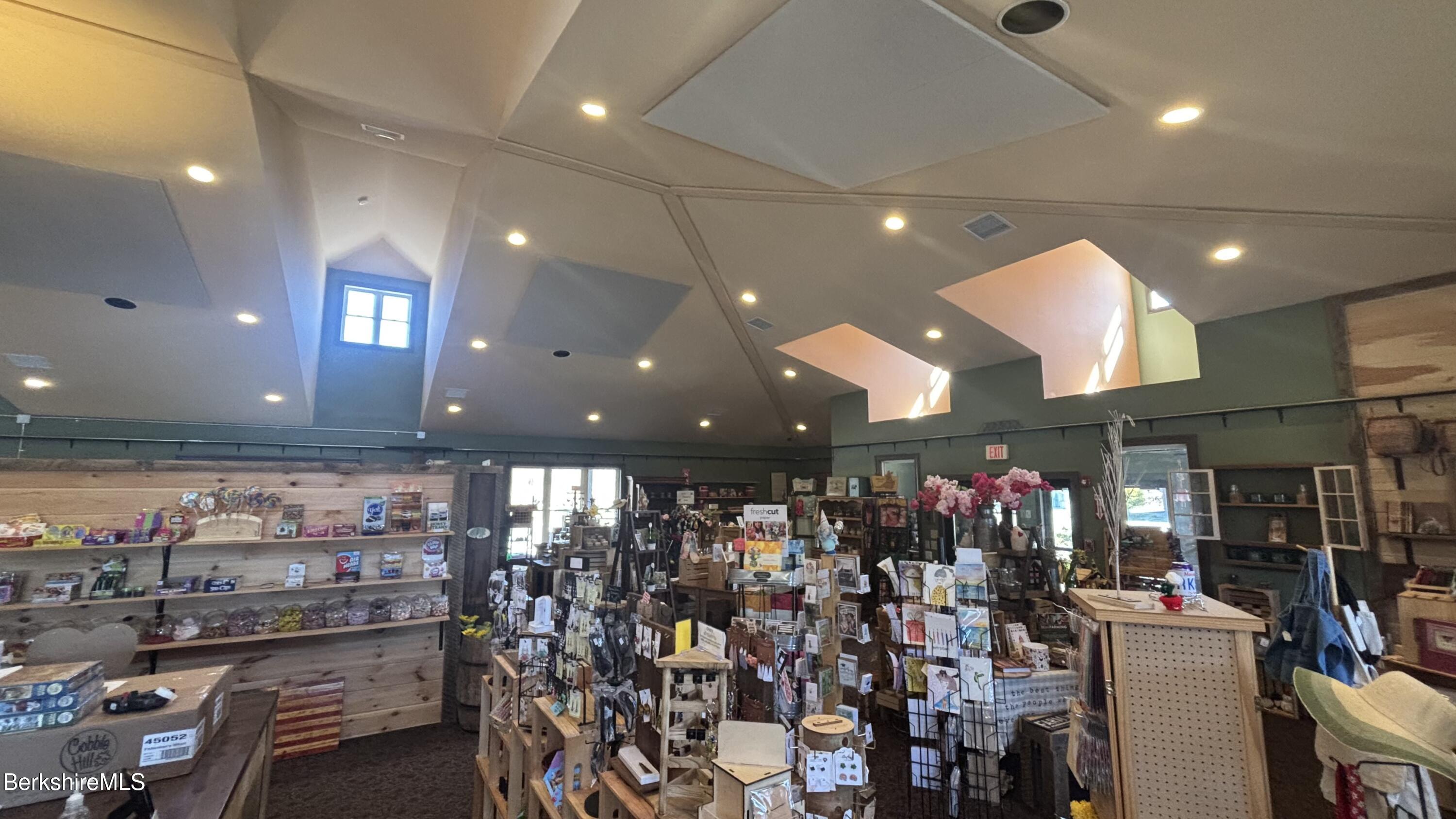 20 Williamstown Rd