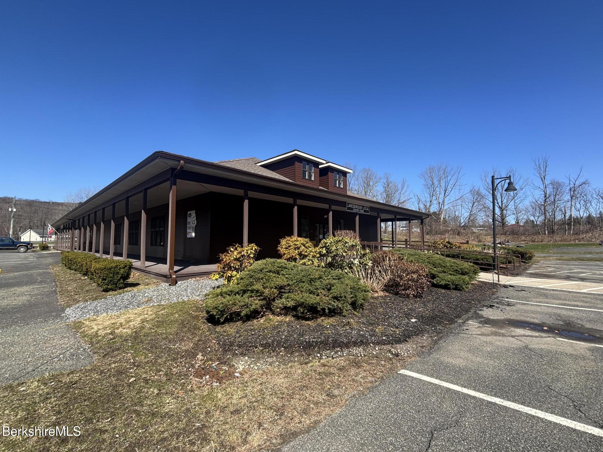 20 Williamstown Rd