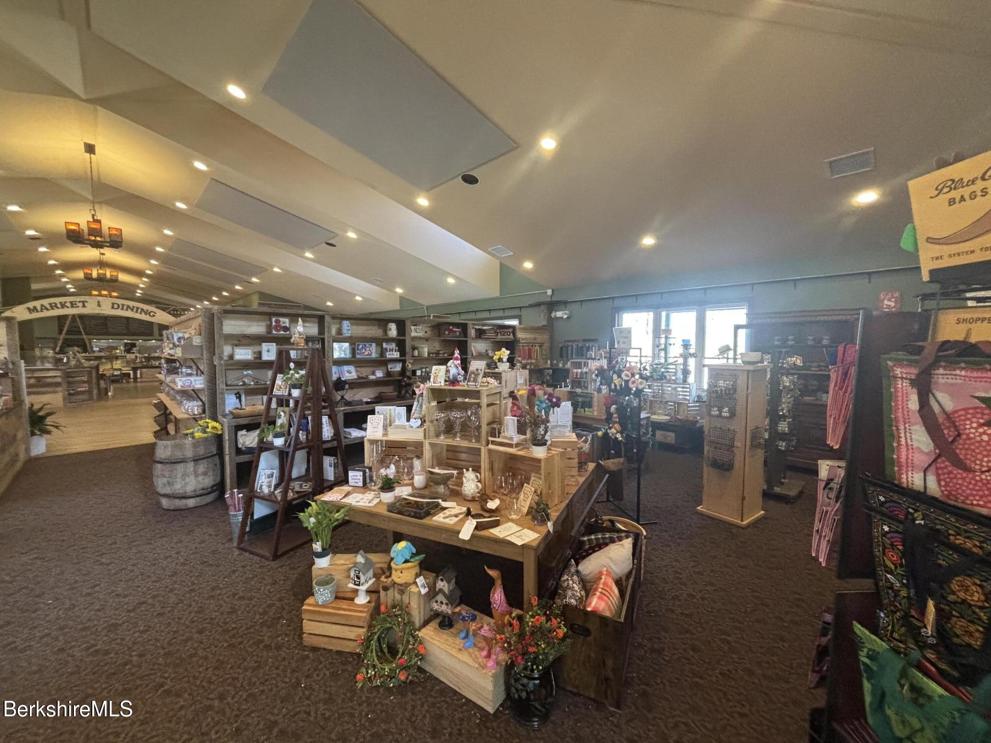20 Williamstown Rd