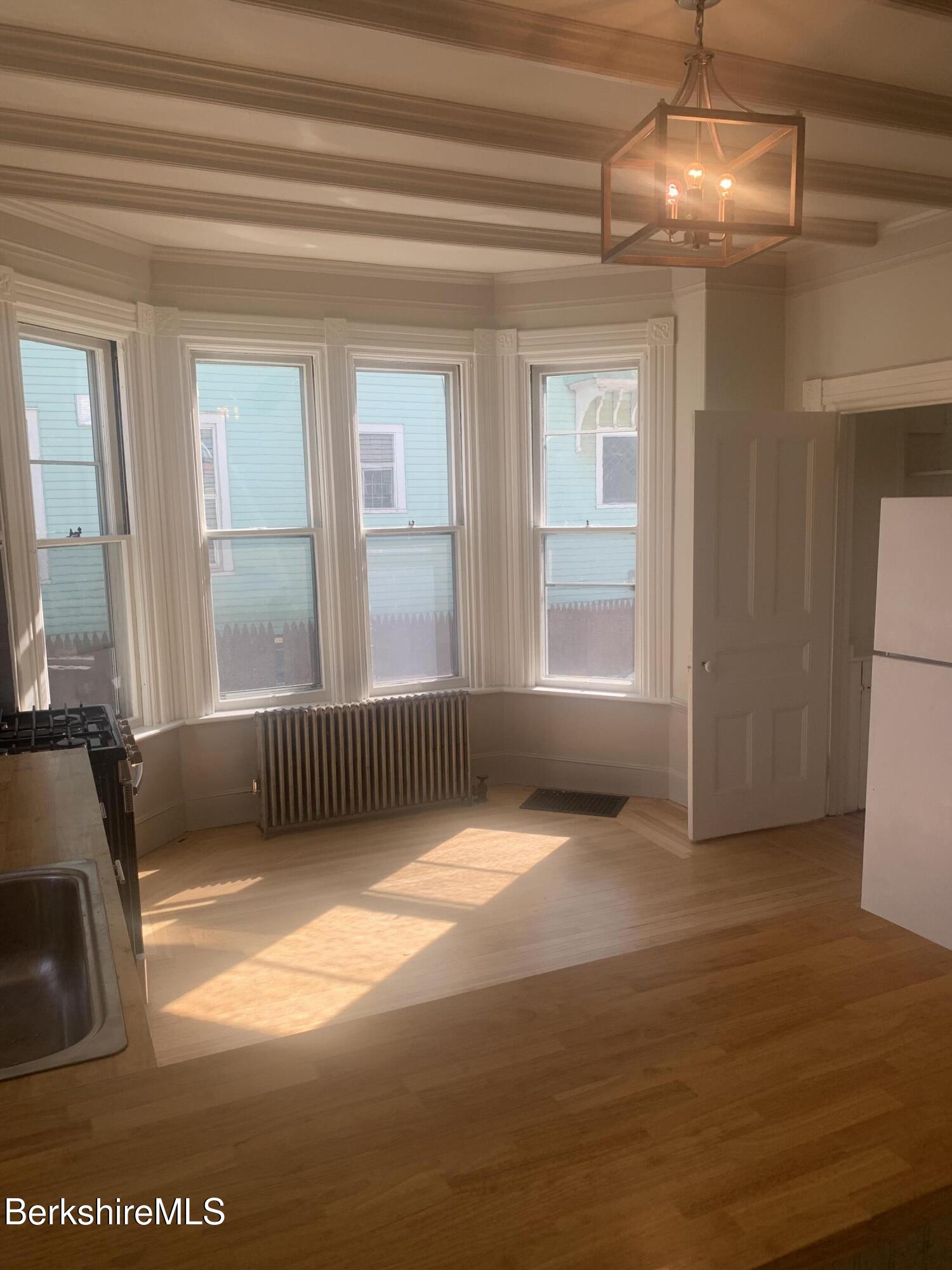 31 Bartlett Ave