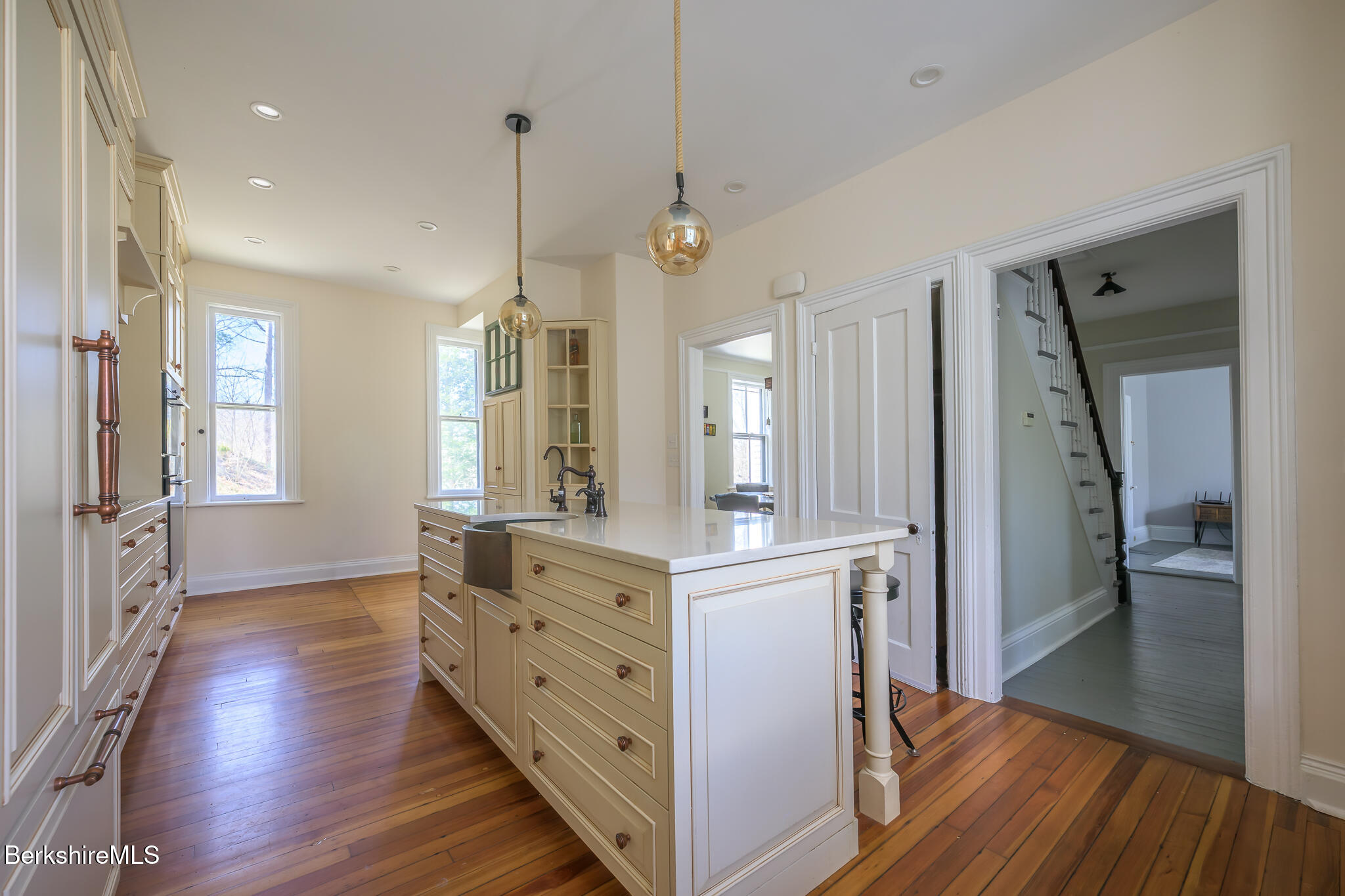 21 Stockbridge Rd