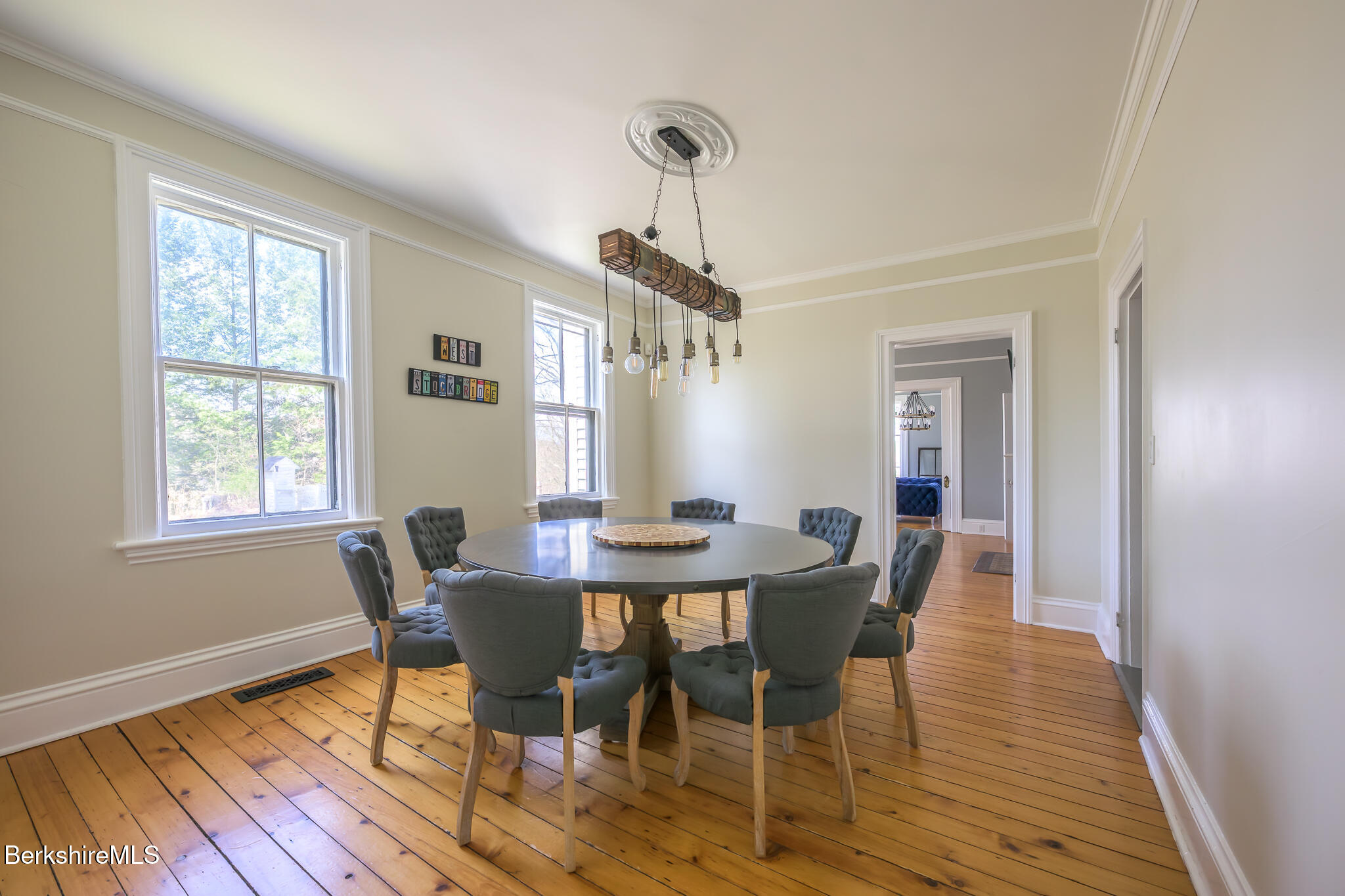 21 Stockbridge Rd