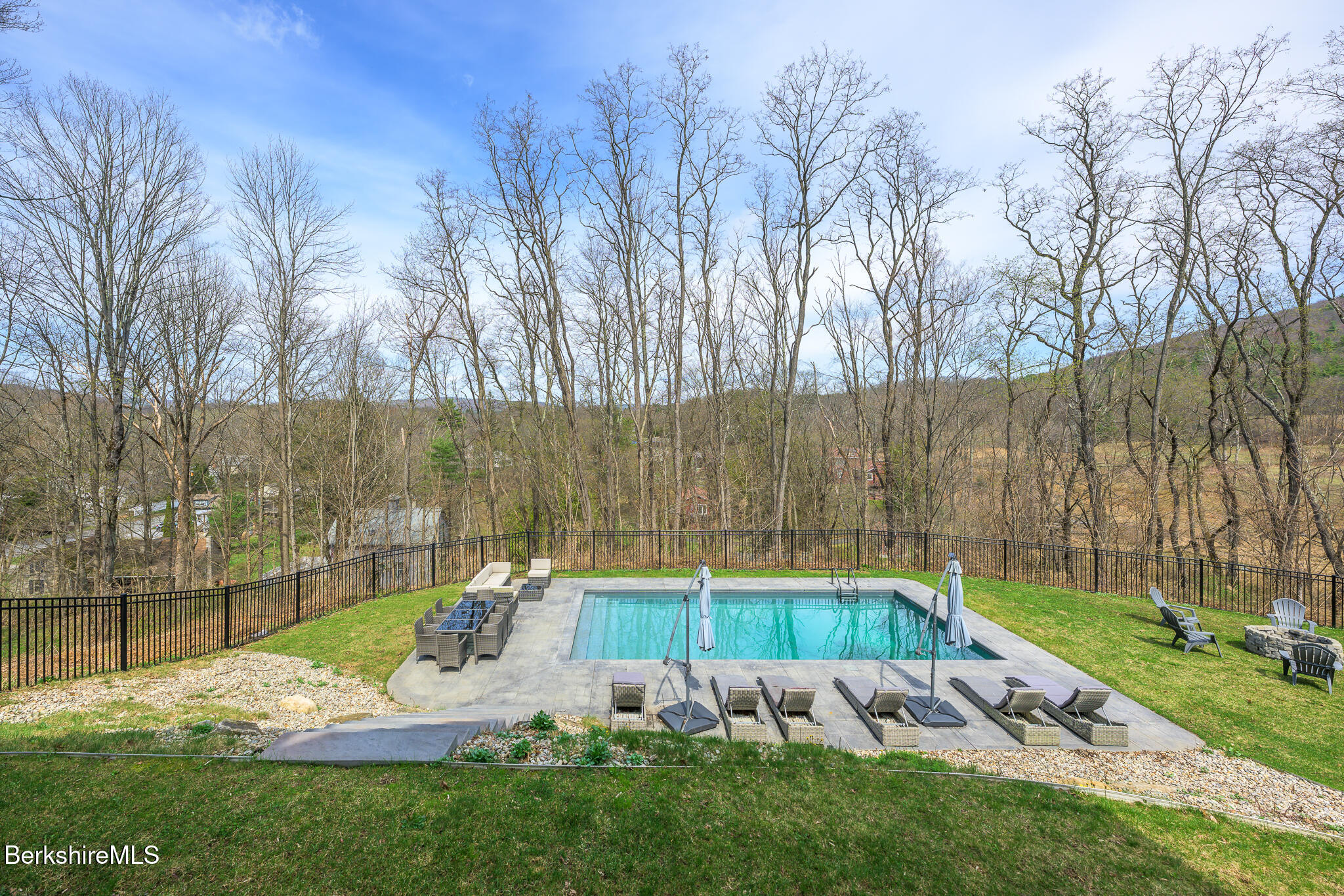 21 Stockbridge Rd