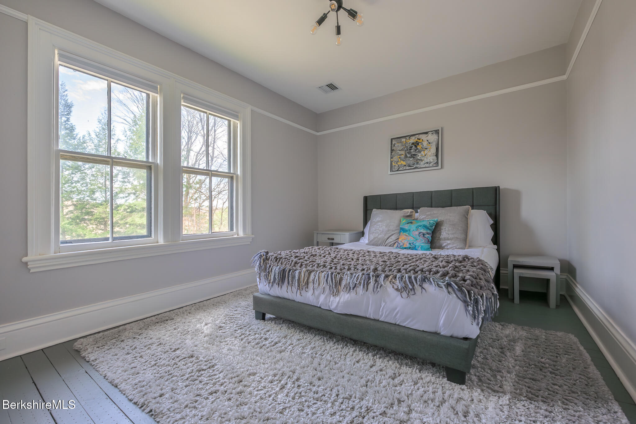 21 Stockbridge Rd