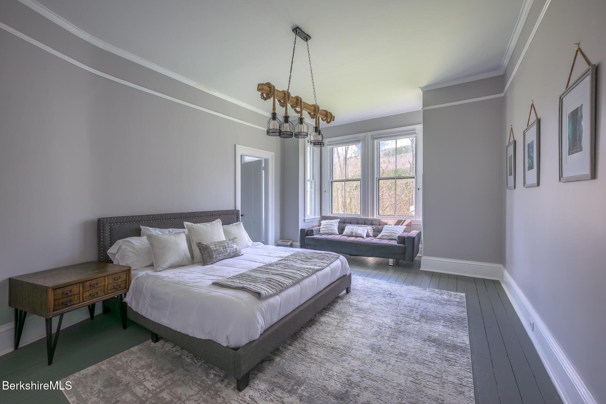 21 Stockbridge Rd