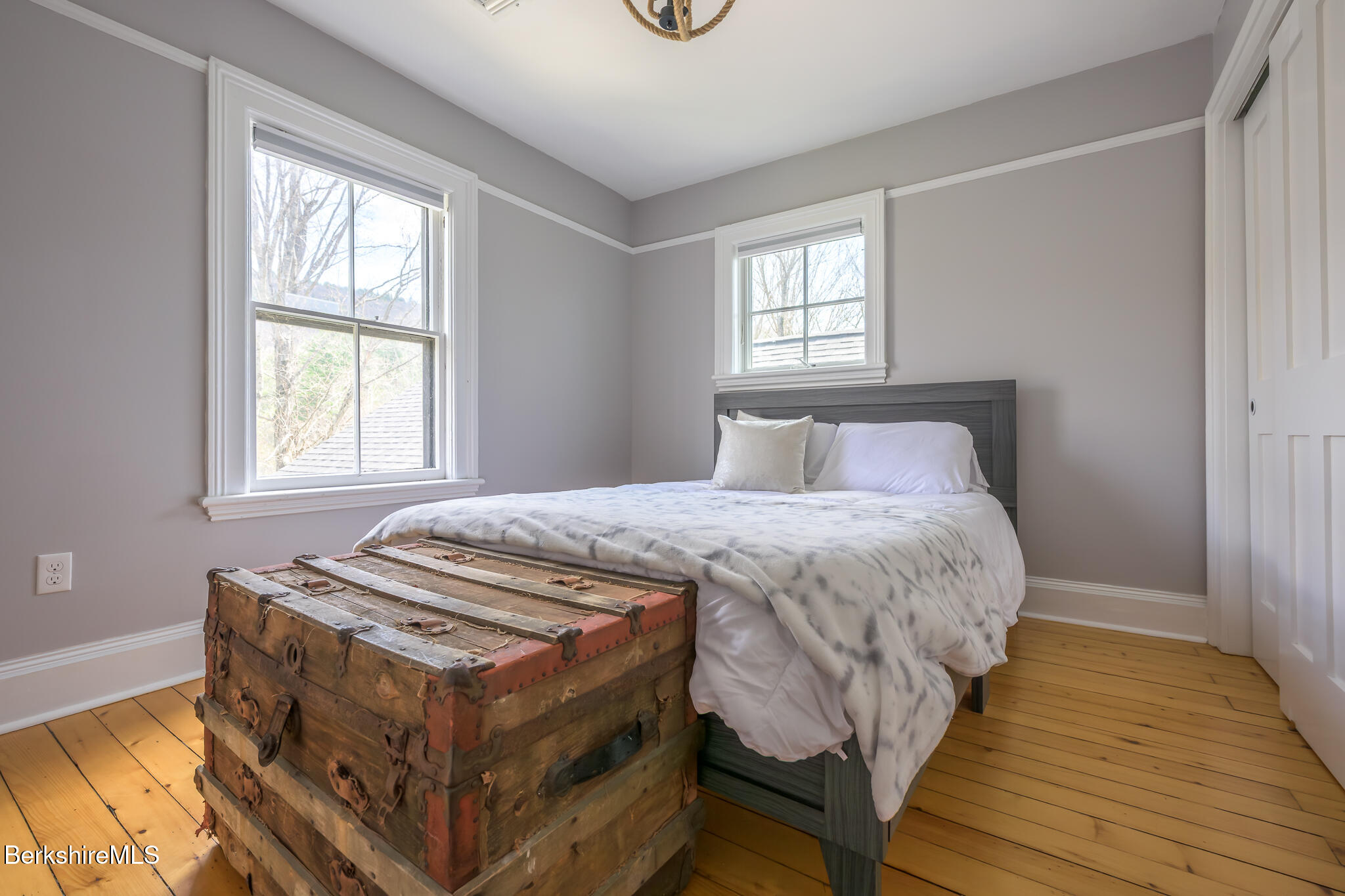 21 Stockbridge Rd