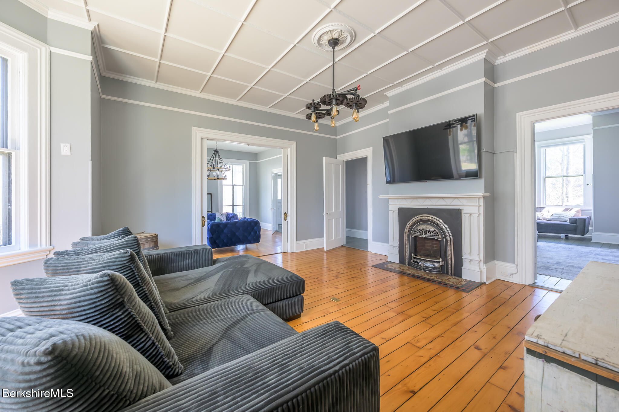 21 Stockbridge Rd